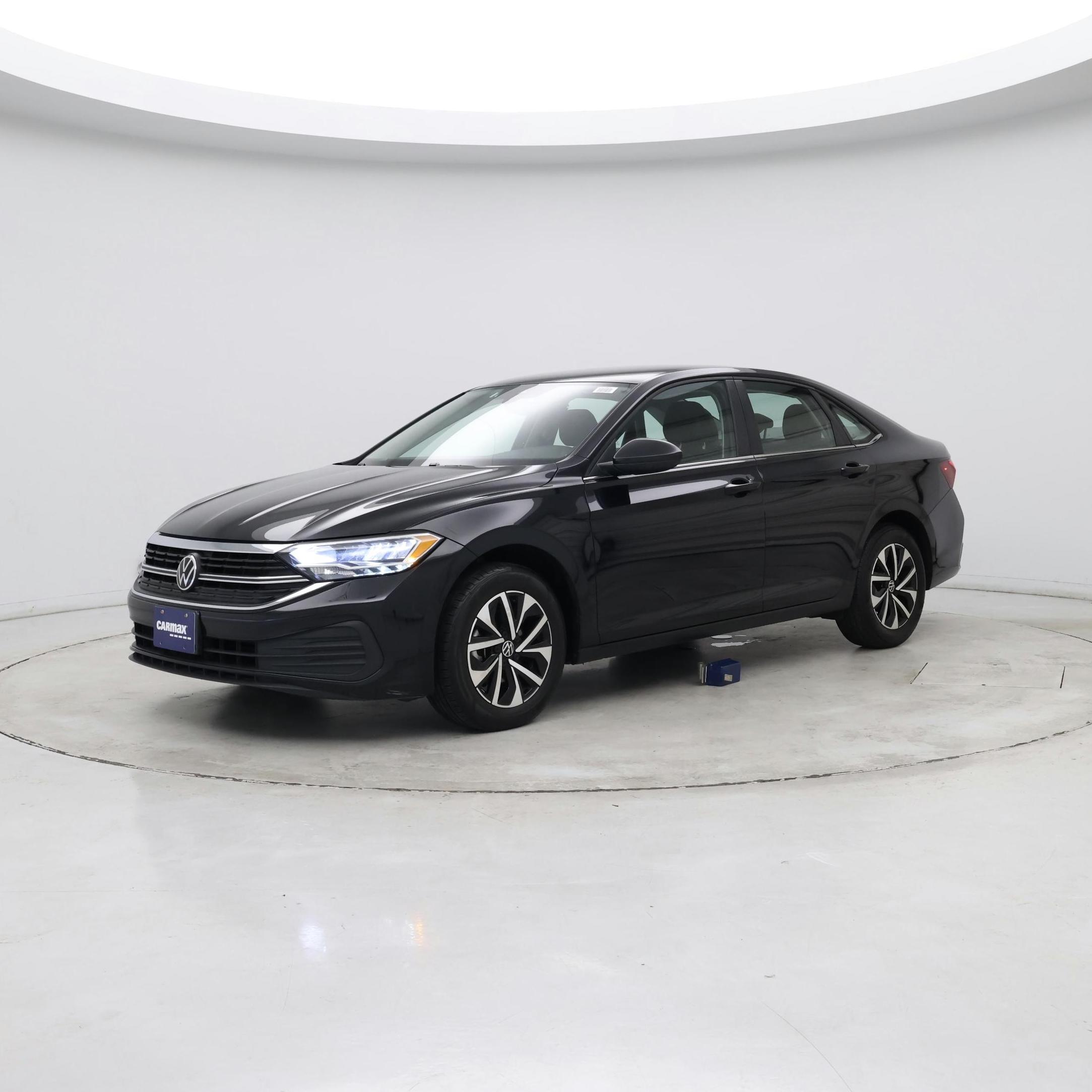 Thumbnail: 2024 Volkswagen Jetta - 3