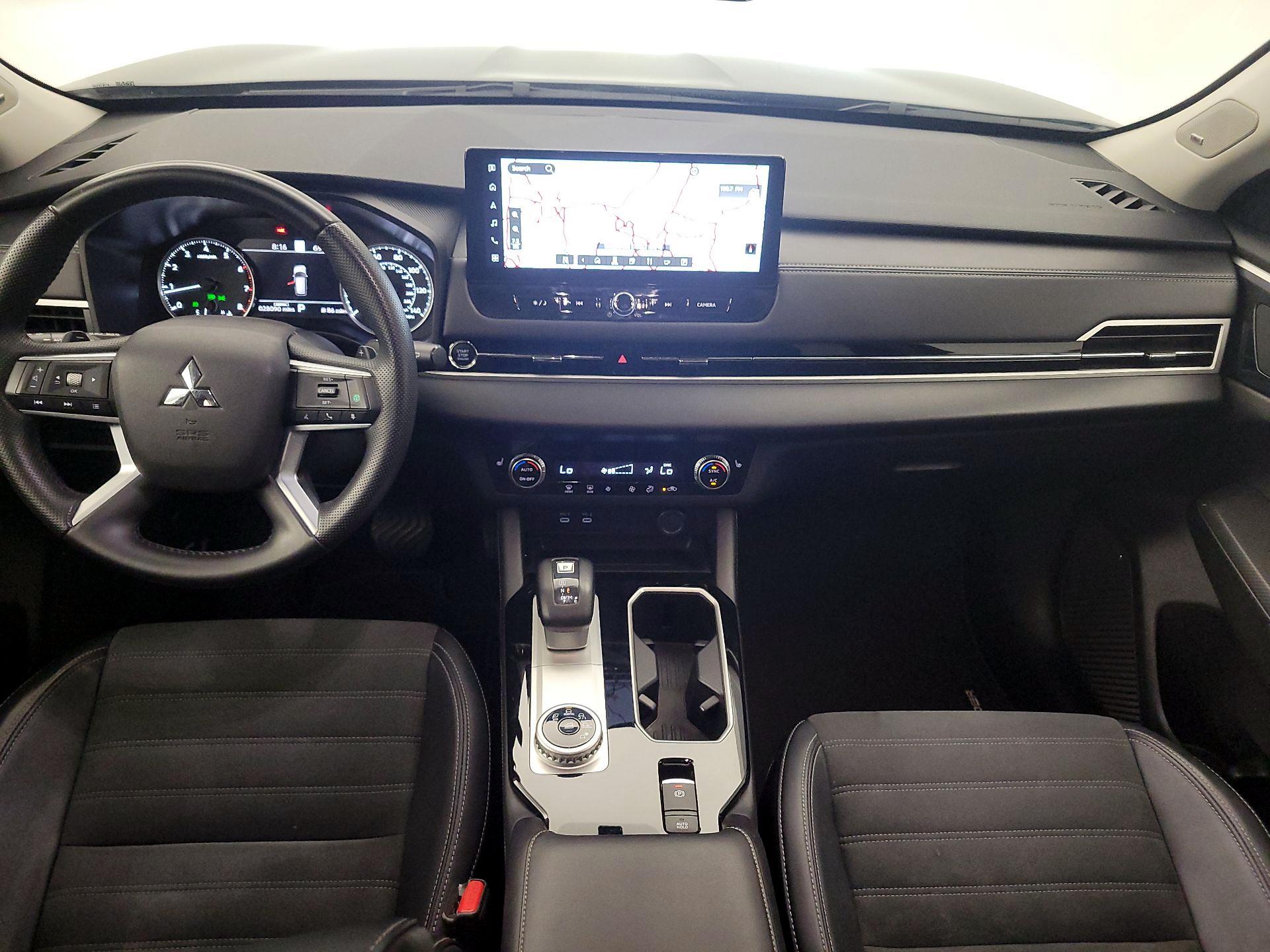 Thumbnail: 2025 Mitsubishi Outlander - 9