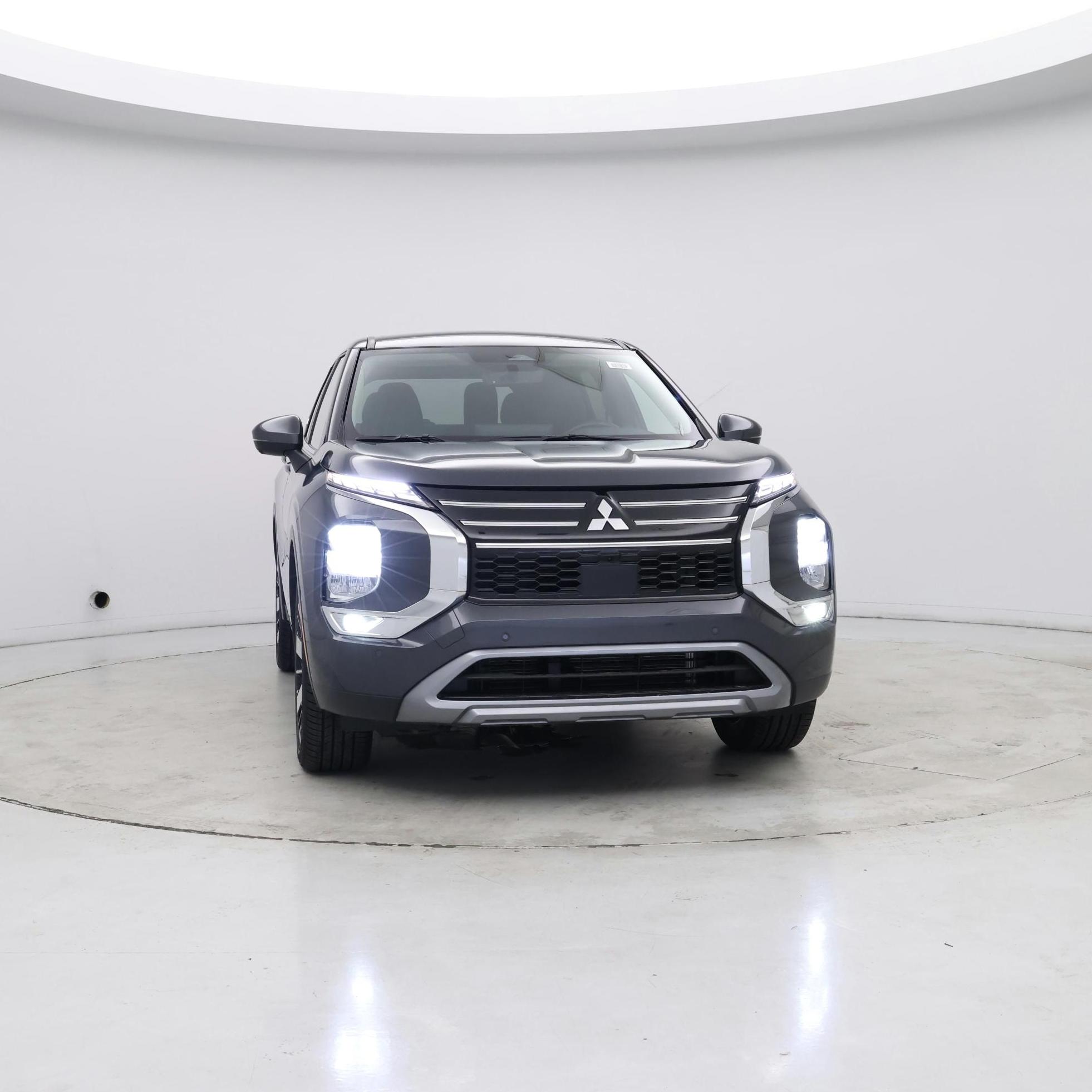 Thumbnail: 2025 Mitsubishi Outlander - 5