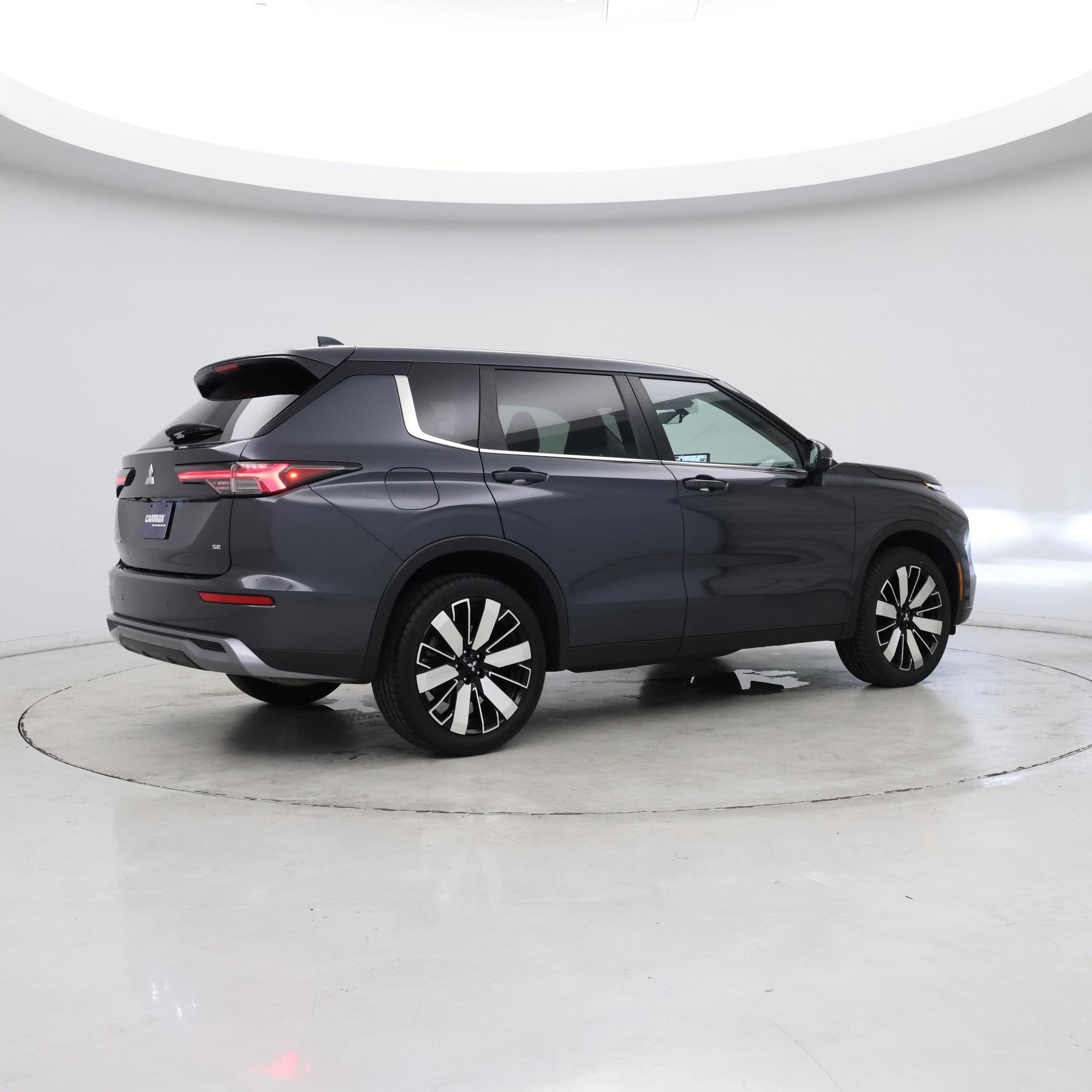 Thumbnail: 2025 Mitsubishi Outlander - 6