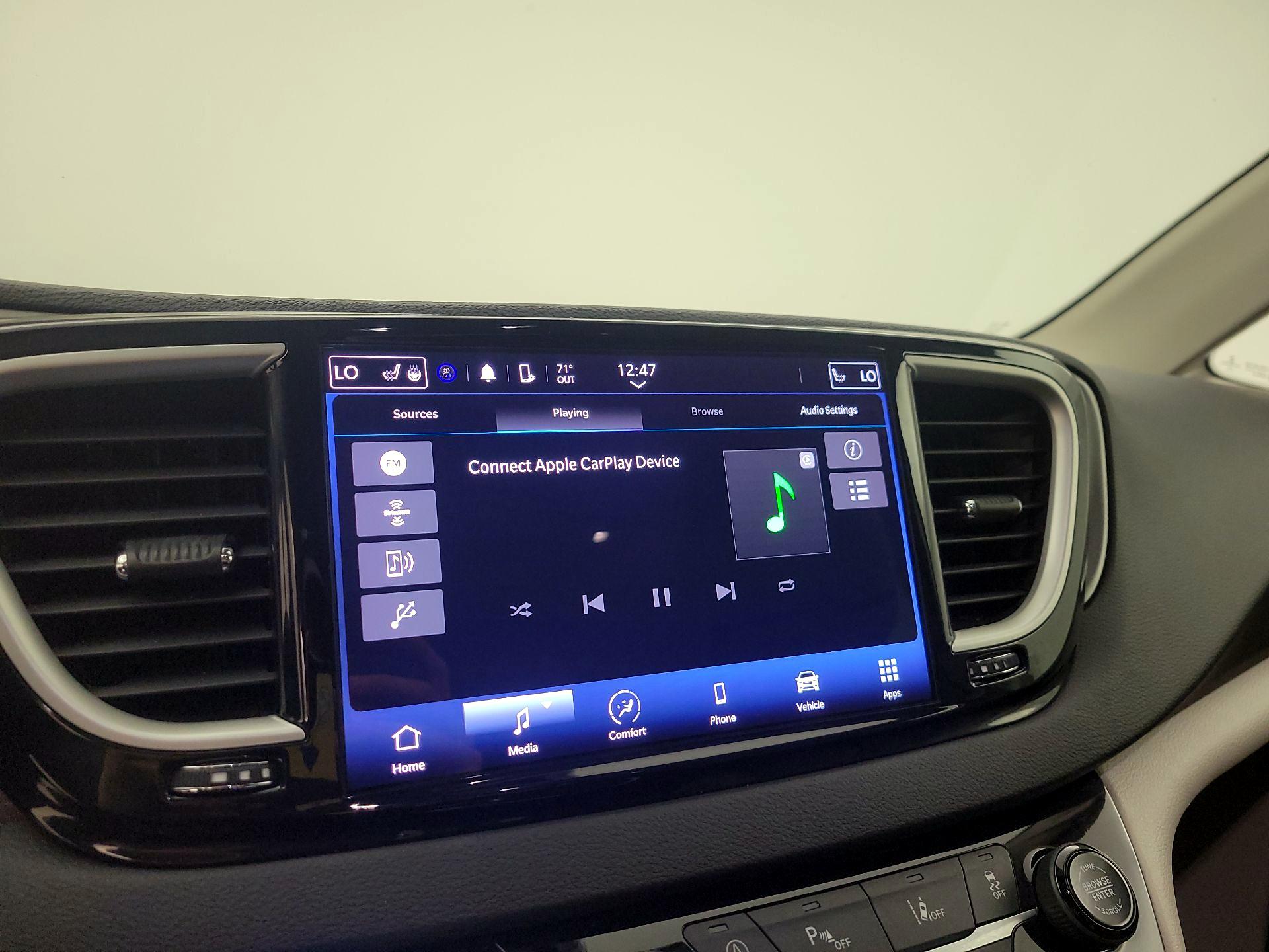Thumbnail: 2023 Chrysler Pacifica - 15