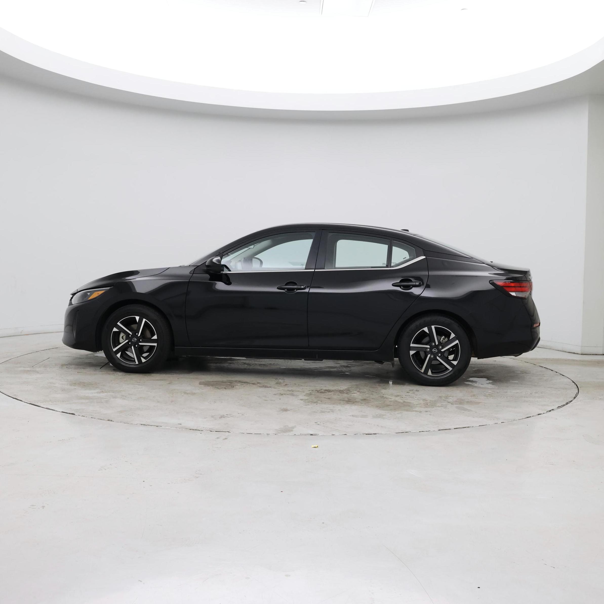 Thumbnail: 2025 Nissan Sentra - 2