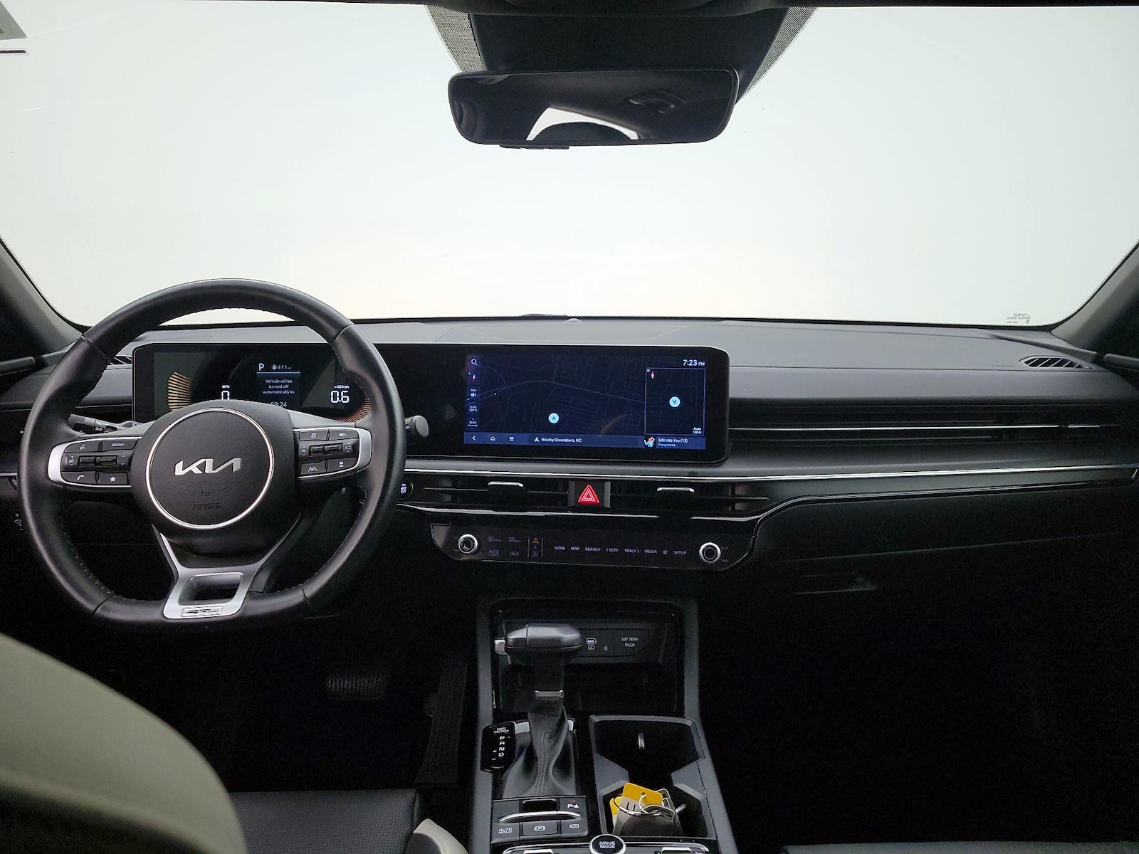 2025 Kia K5 GT-Line - Photo 10