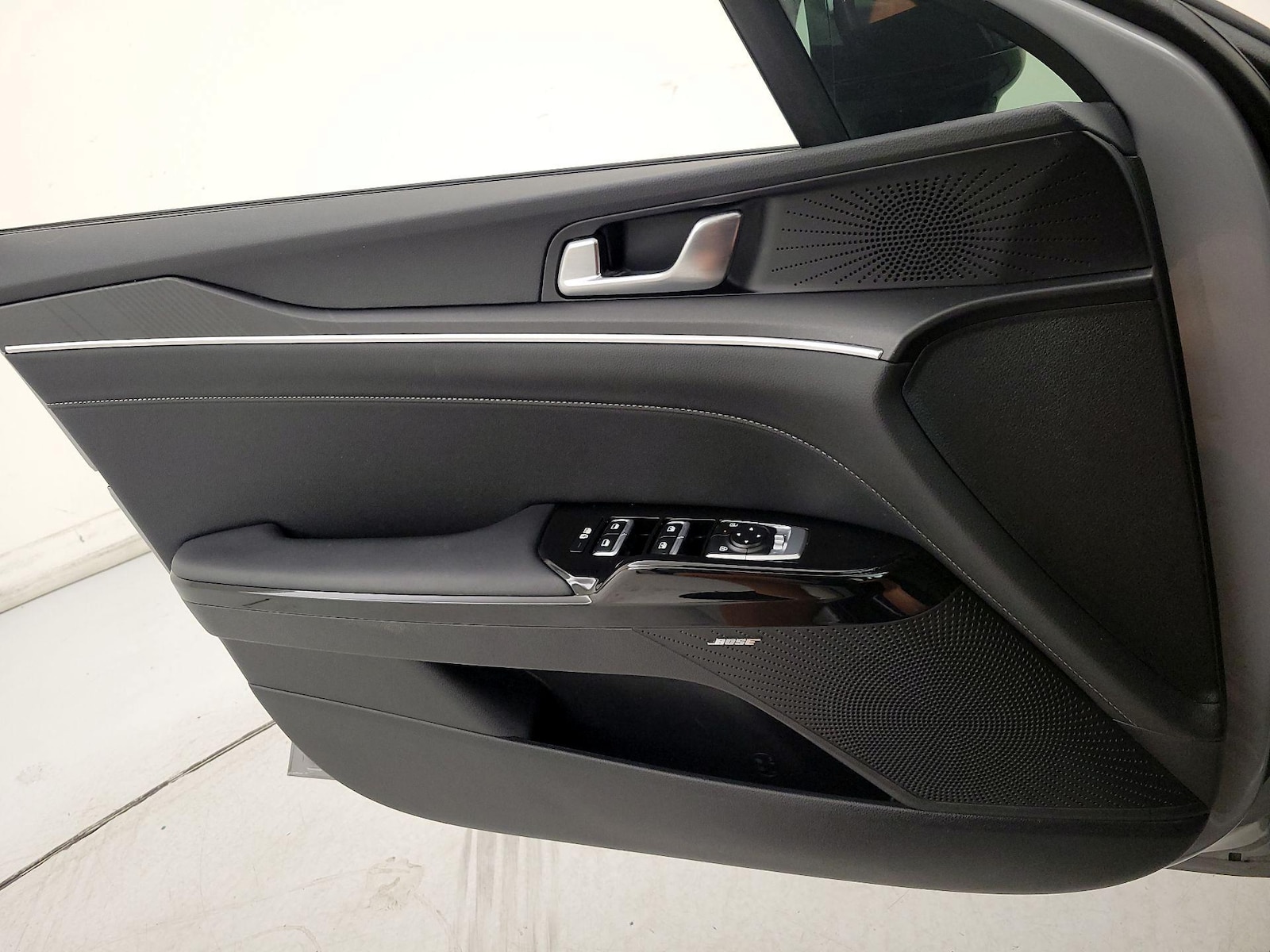 2025 Kia K5 GT-Line - Photo 13
