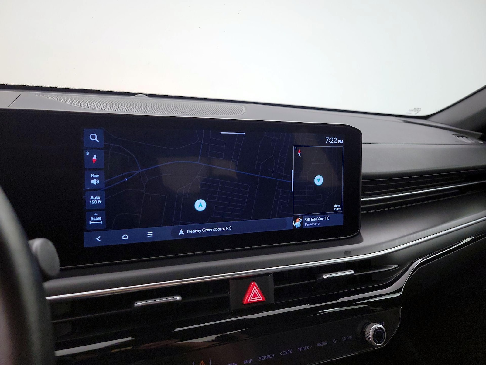 2025 Kia K5 GT-Line - Photo 15