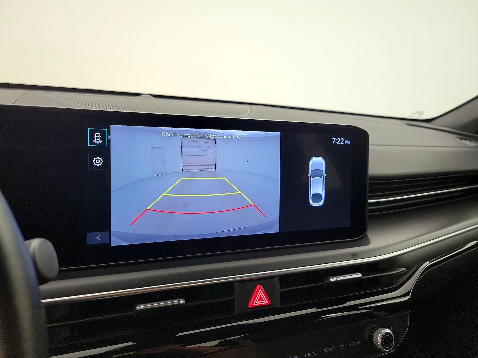 2025 Kia K5 GT-Line - Photo 16