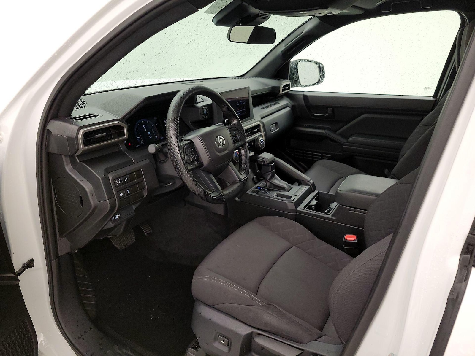 2025 Toyota Tacoma SR - Photo 12