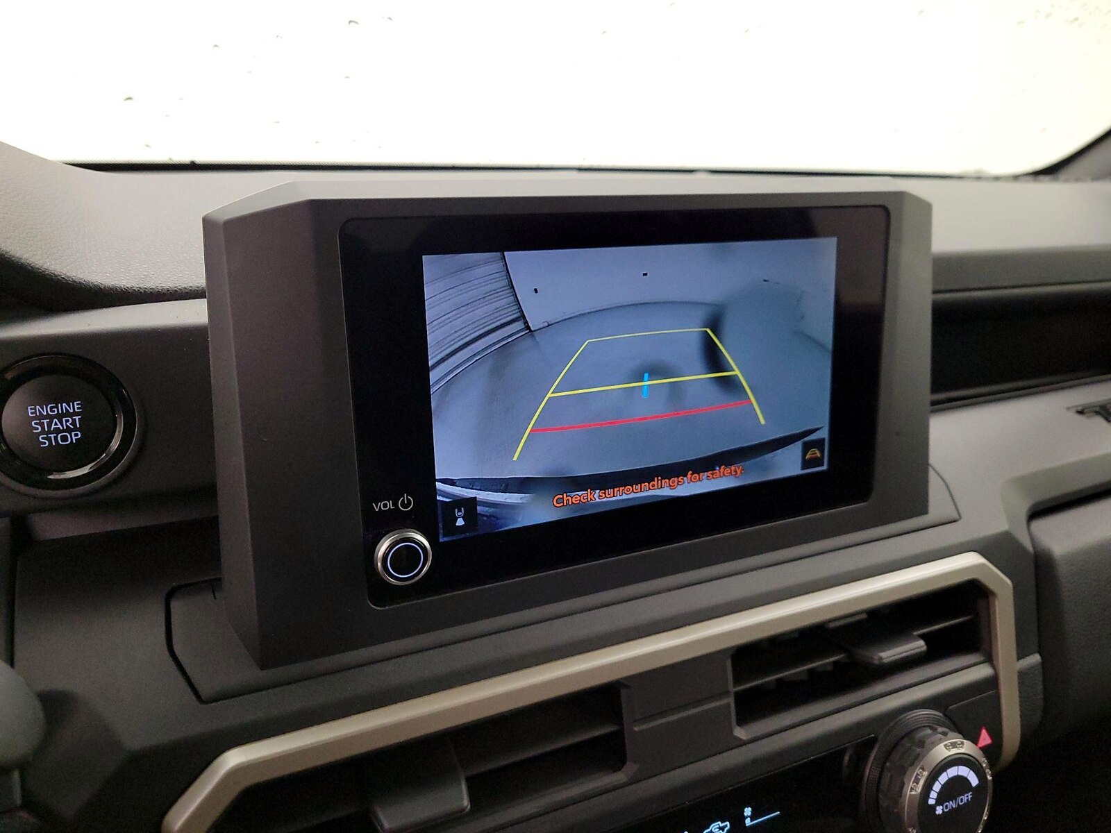 2025 Toyota Tacoma SR - Photo 15