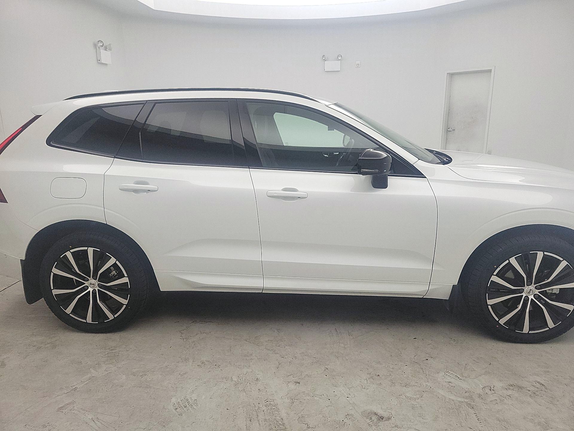 Thumbnail: 2024 Volvo XC60 - 4