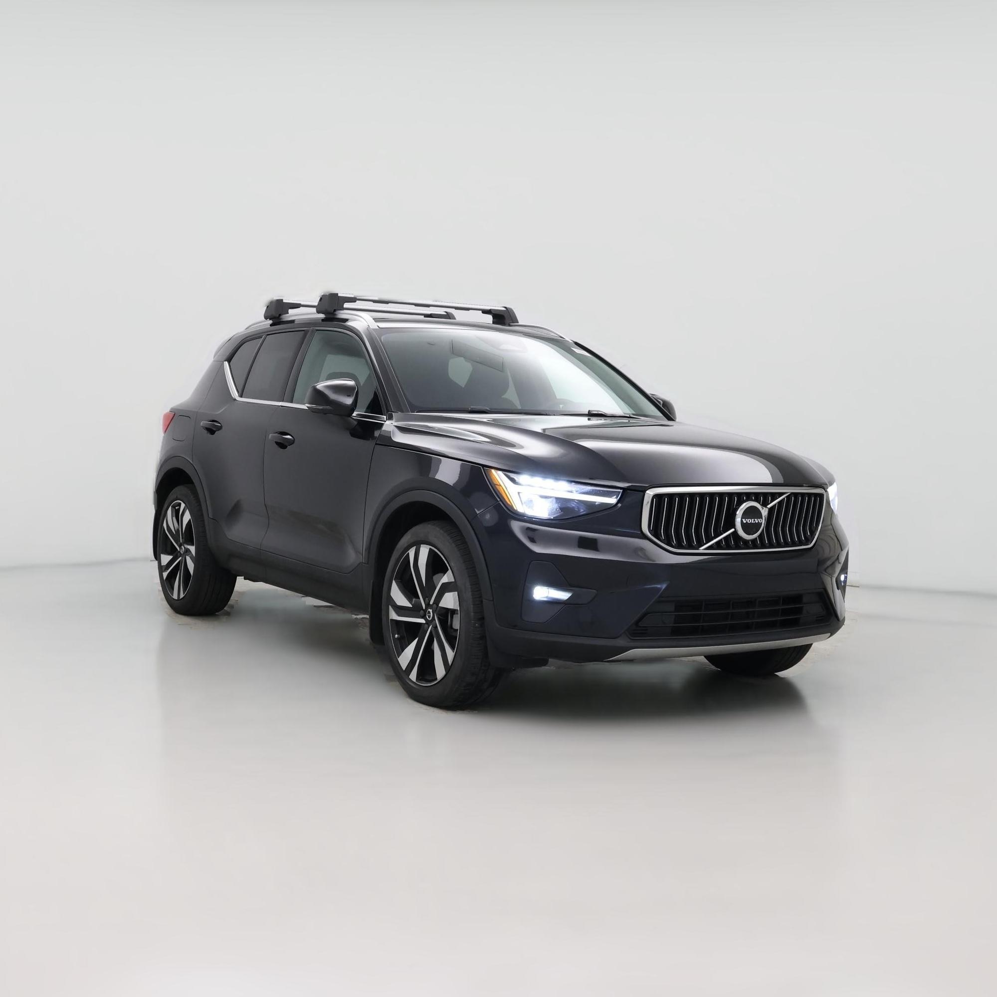 Thumbnail: 2023 Volvo XC40 - 1