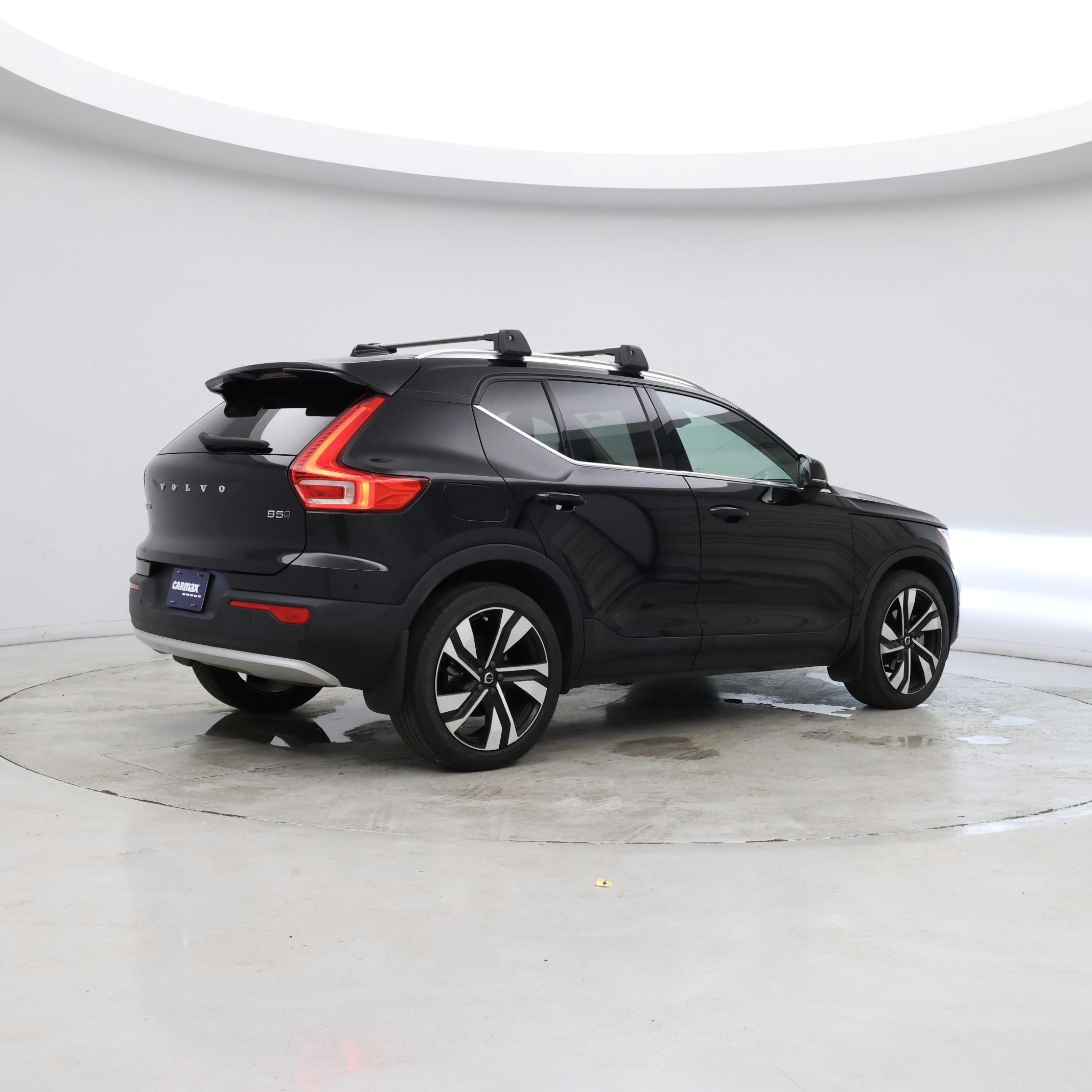 Thumbnail: 2023 Volvo XC40 - 6