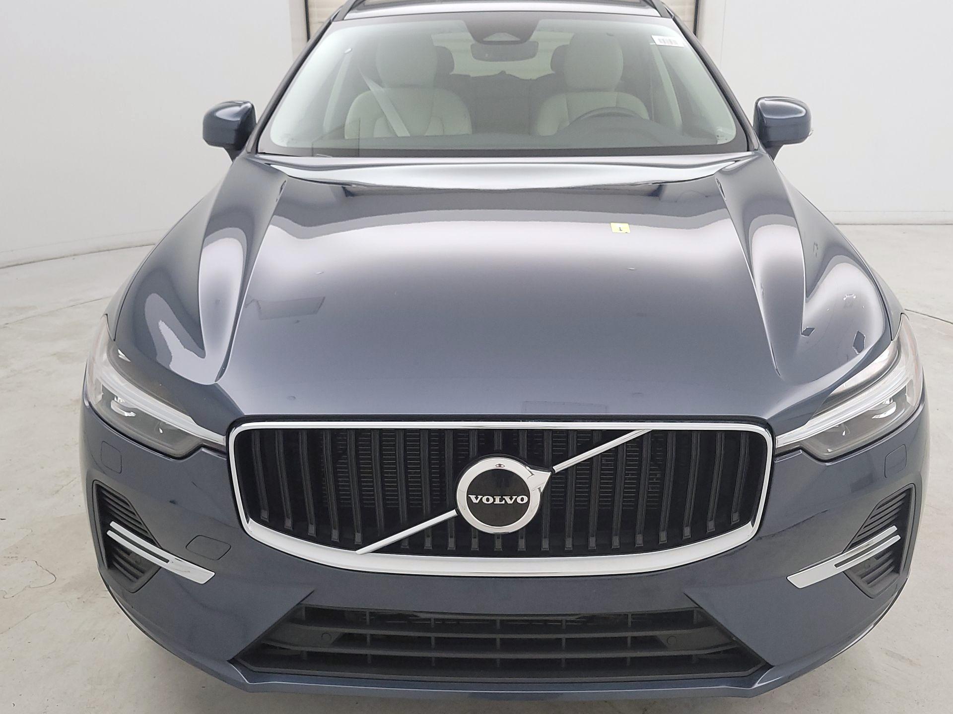 Thumbnail: 2023 Volvo XC60 - 2