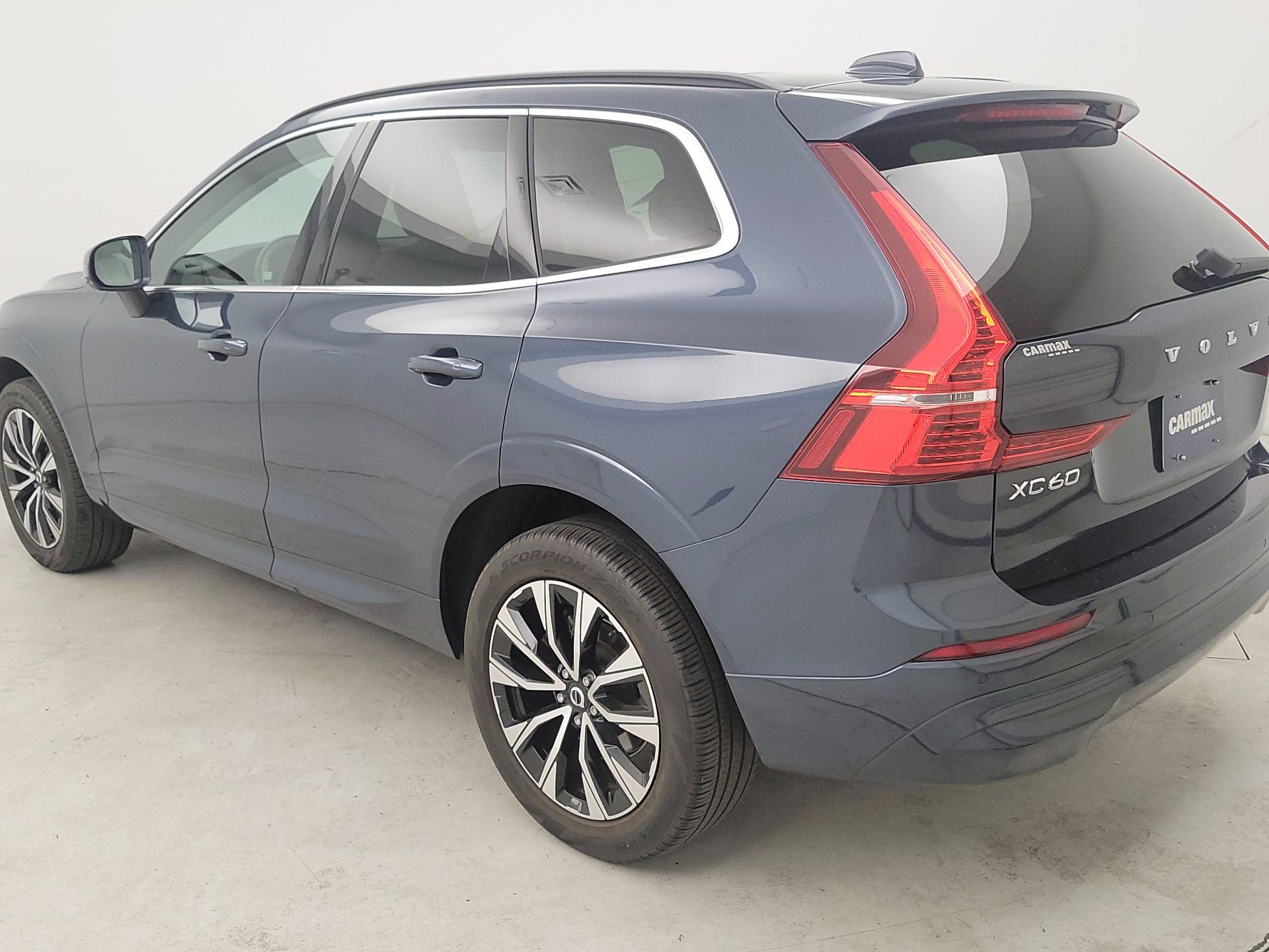 Thumbnail: 2023 Volvo XC60 - 7