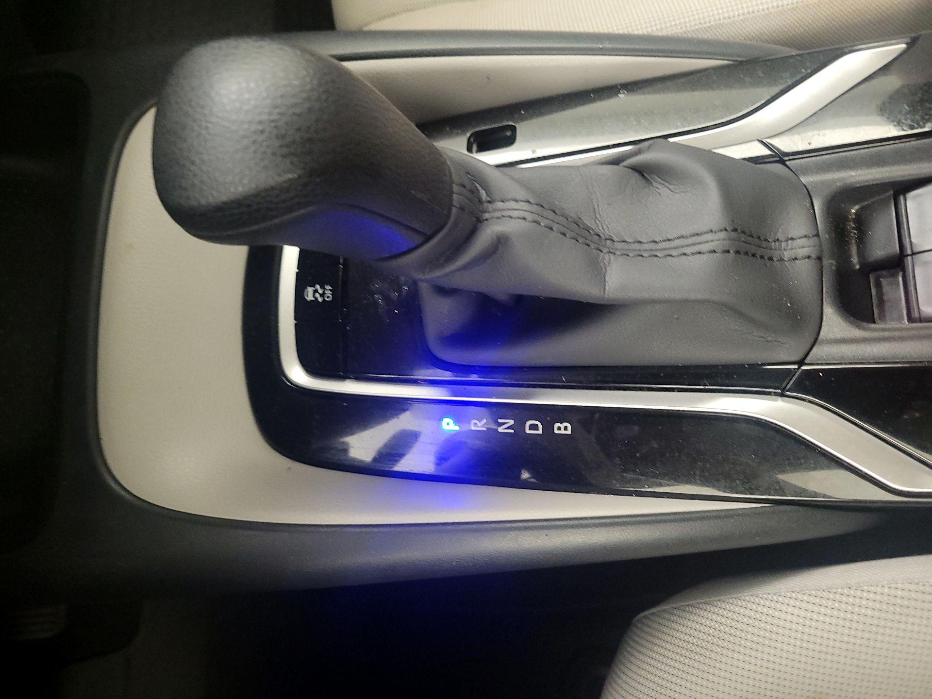 Thumbnail: 2020 Toyota Corolla - 18