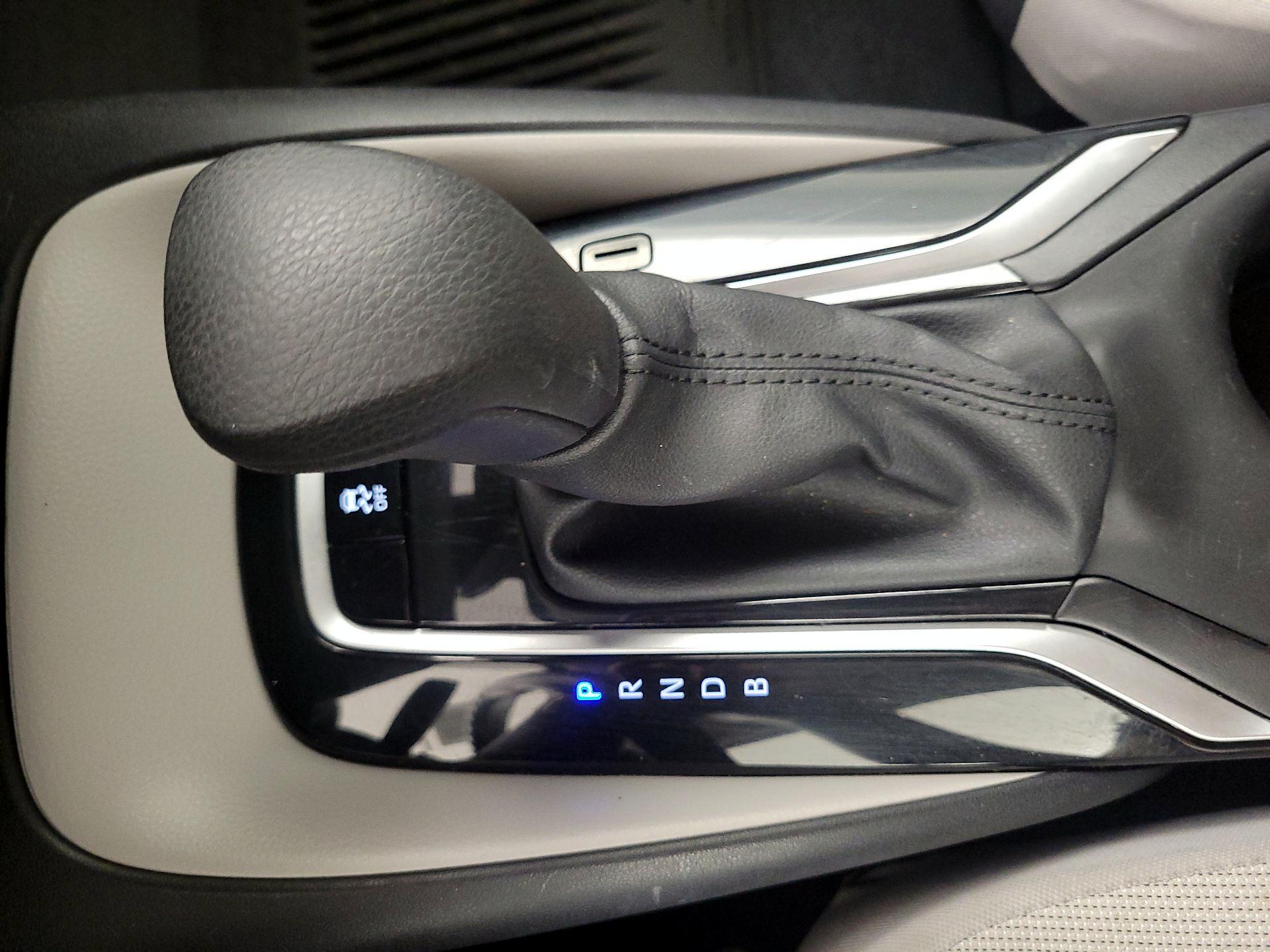 Thumbnail: 2025 Toyota Corolla - 18