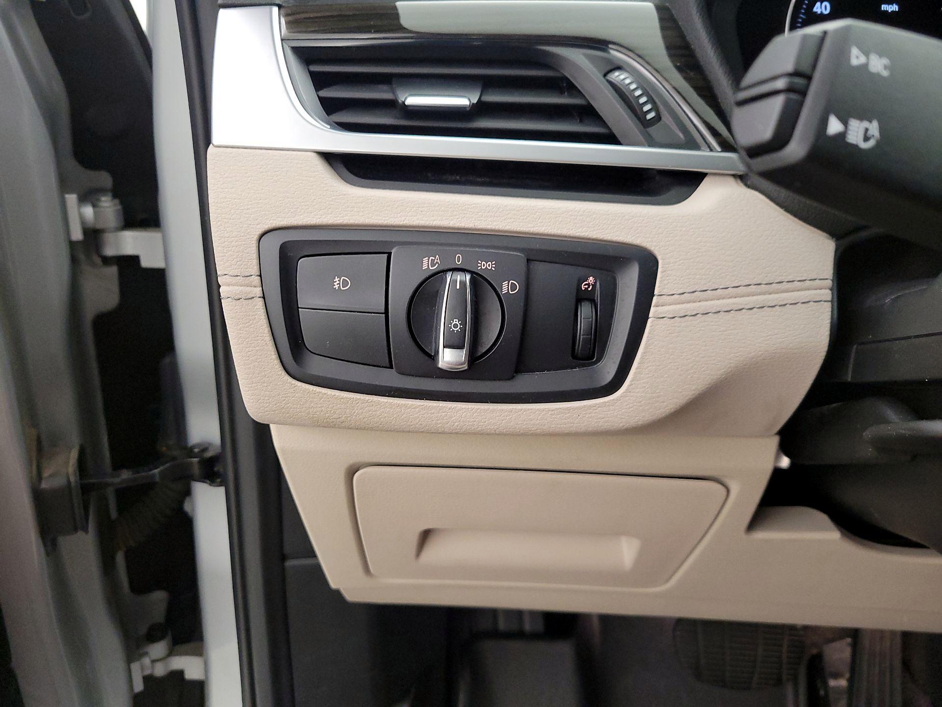 Thumbnail: 2020 BMW X1 - 13