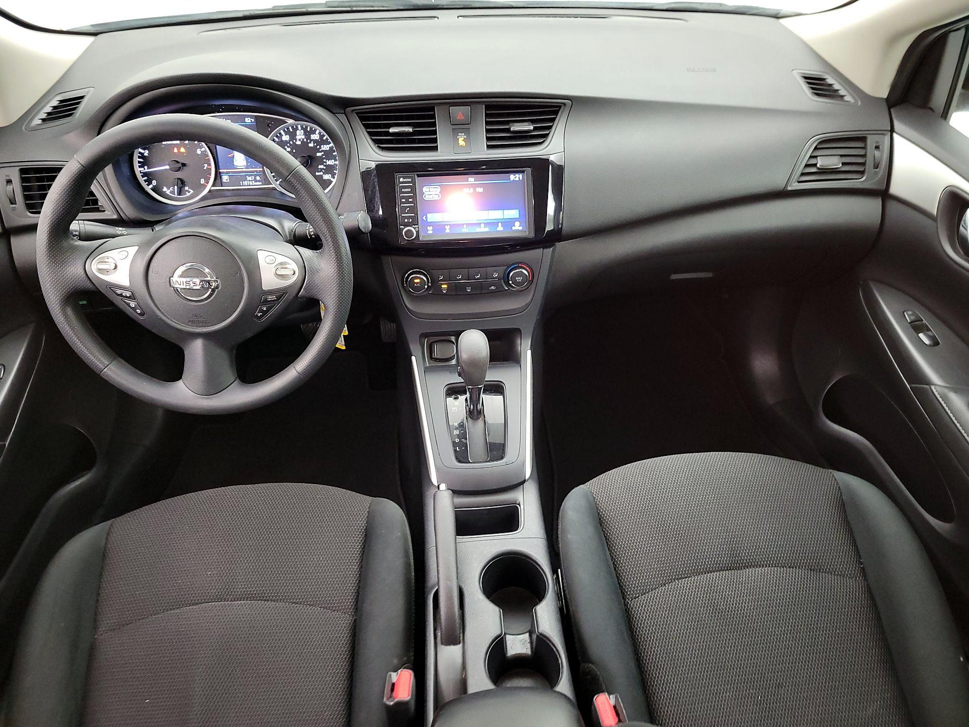 Thumbnail: 2019 Nissan Sentra - 9