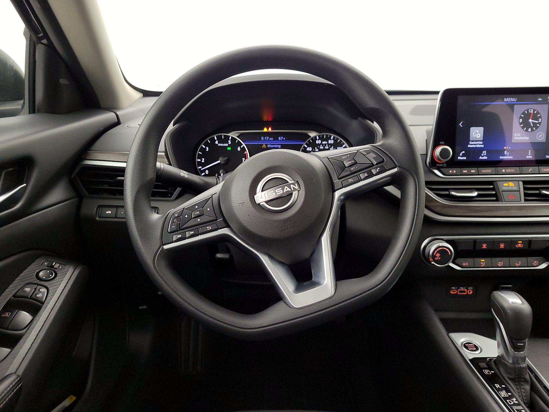 Thumbnail: 2025 Nissan Altima - 10