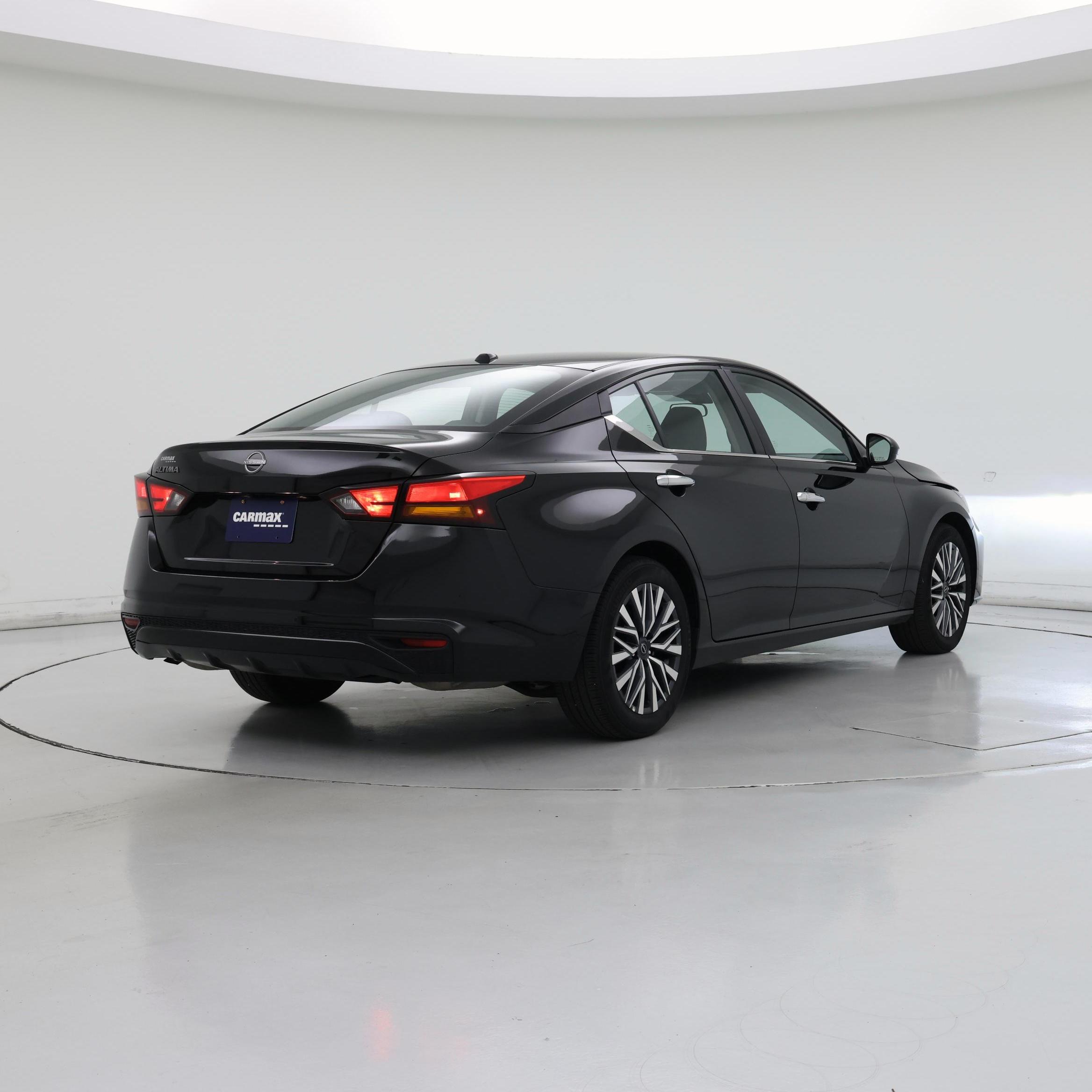 Thumbnail: 2025 Nissan Altima - 8
