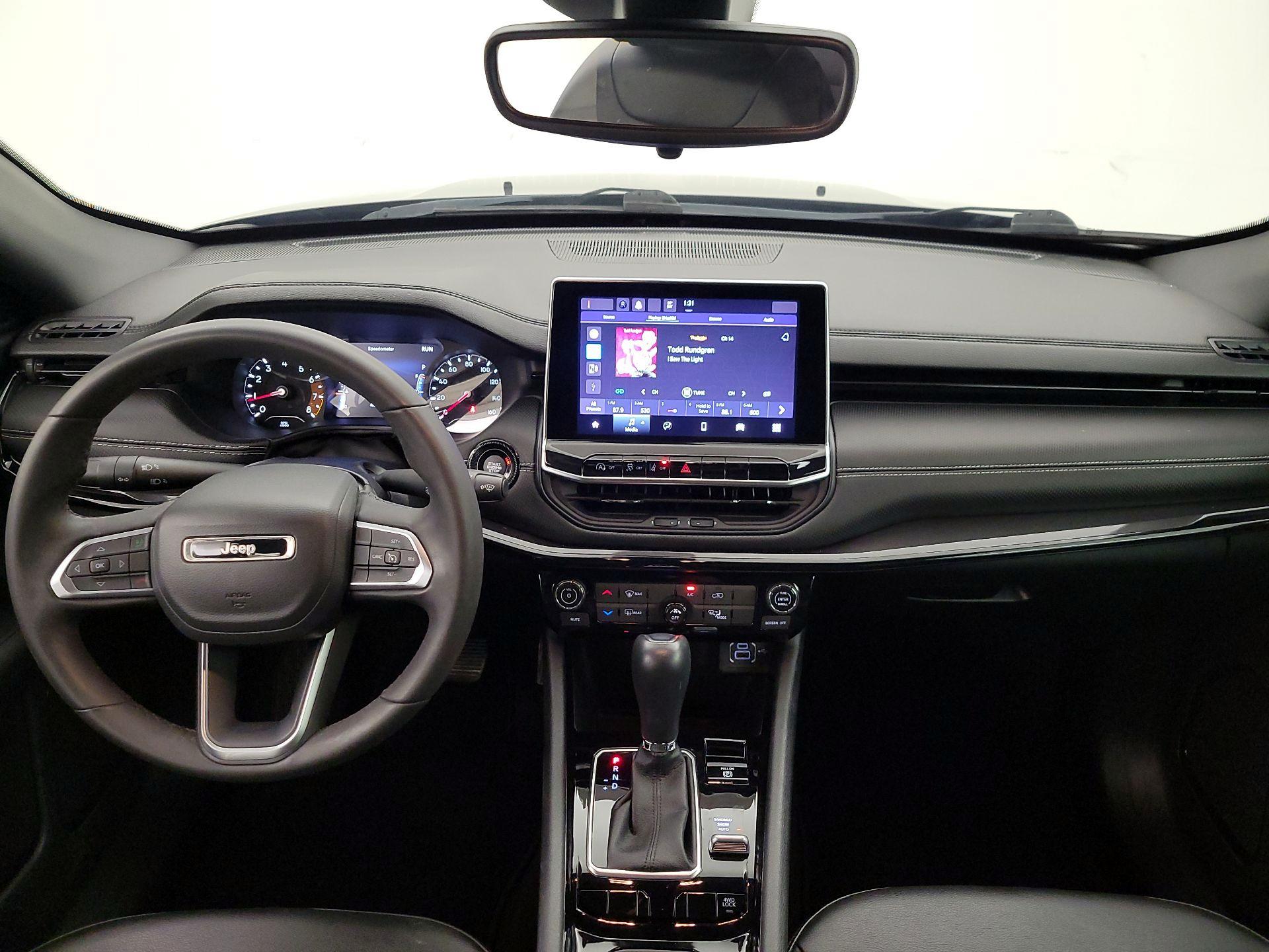 Thumbnail: 2022 Jeep Compass - 9
