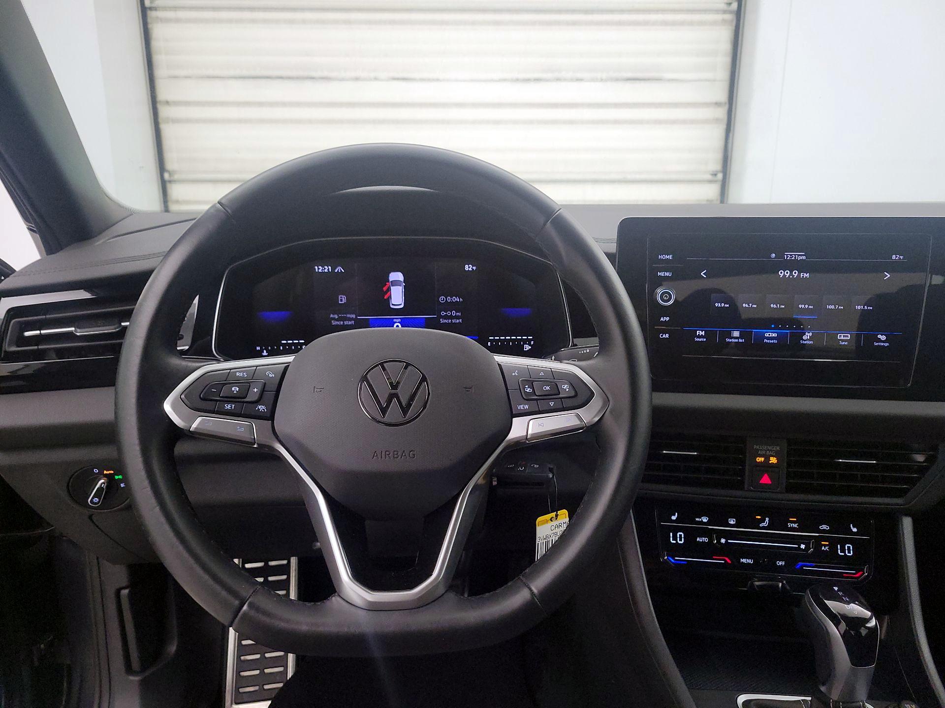 Thumbnail: 2025 Volkswagen Jetta - 10