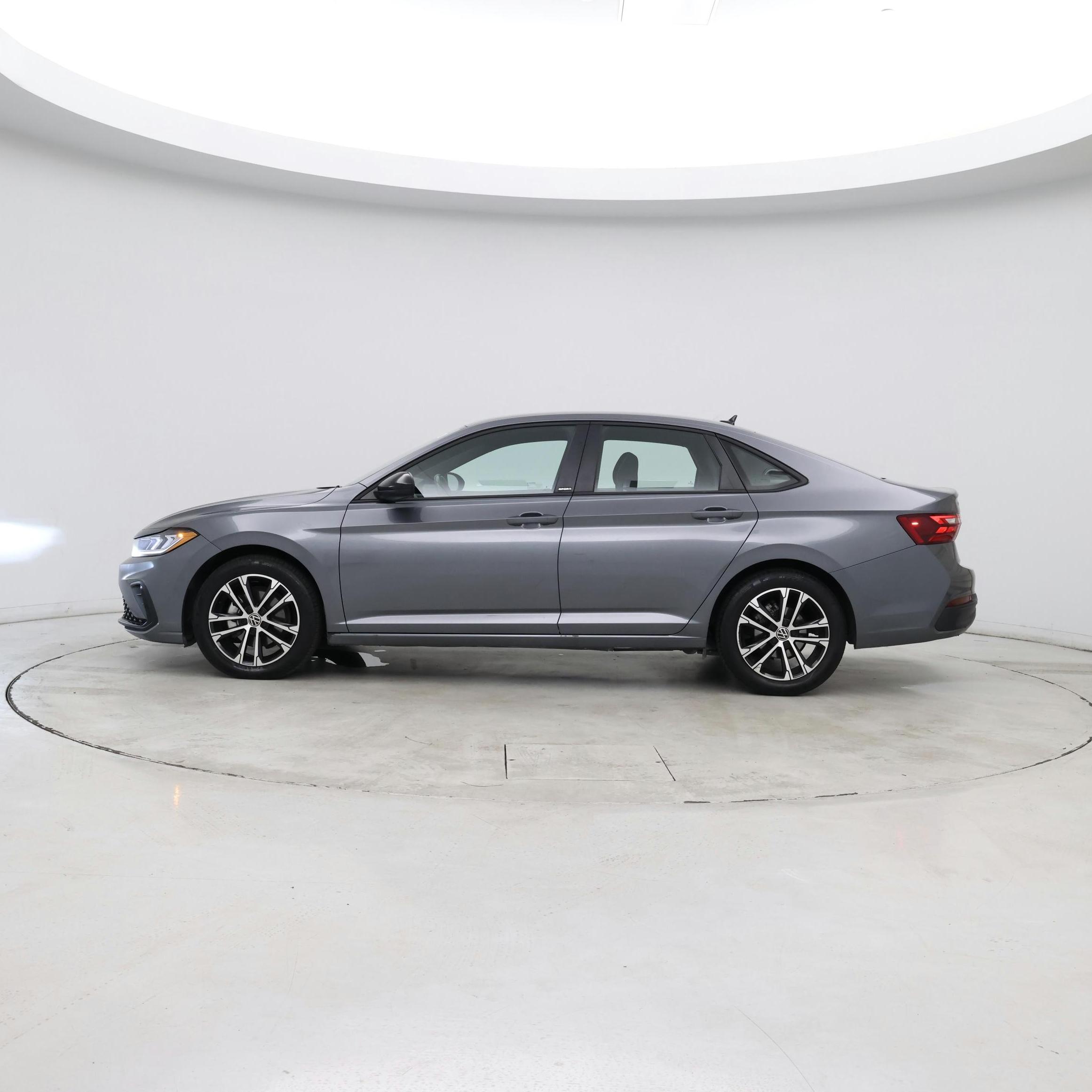 Thumbnail: 2025 Volkswagen Jetta - 3