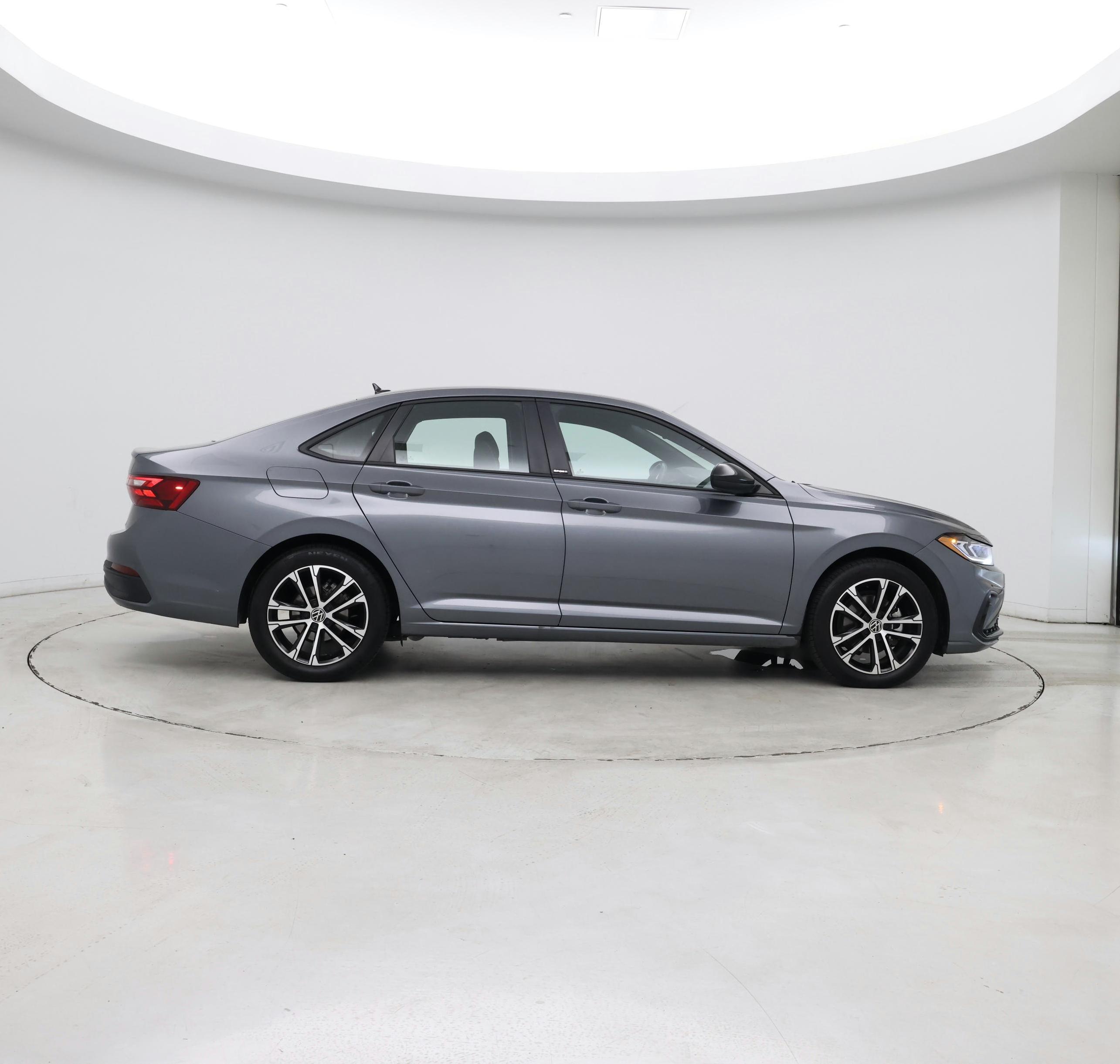 Thumbnail: 2025 Volkswagen Jetta - 5