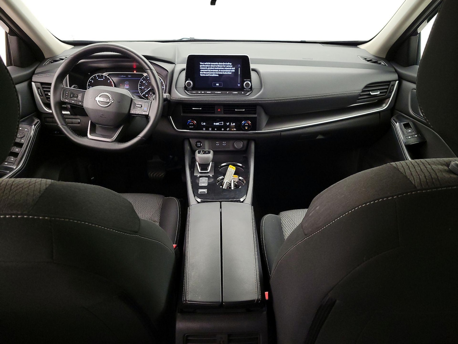 2025 Nissan Rogue SV - Photo 10