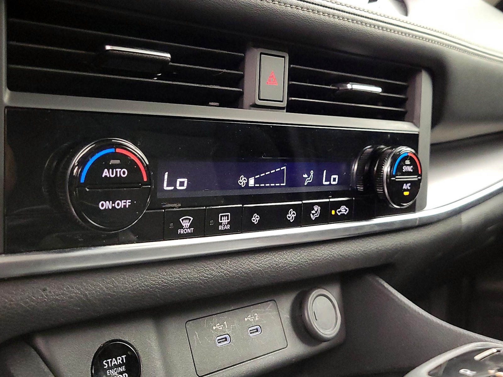 2025 Nissan Rogue SV - Photo 17