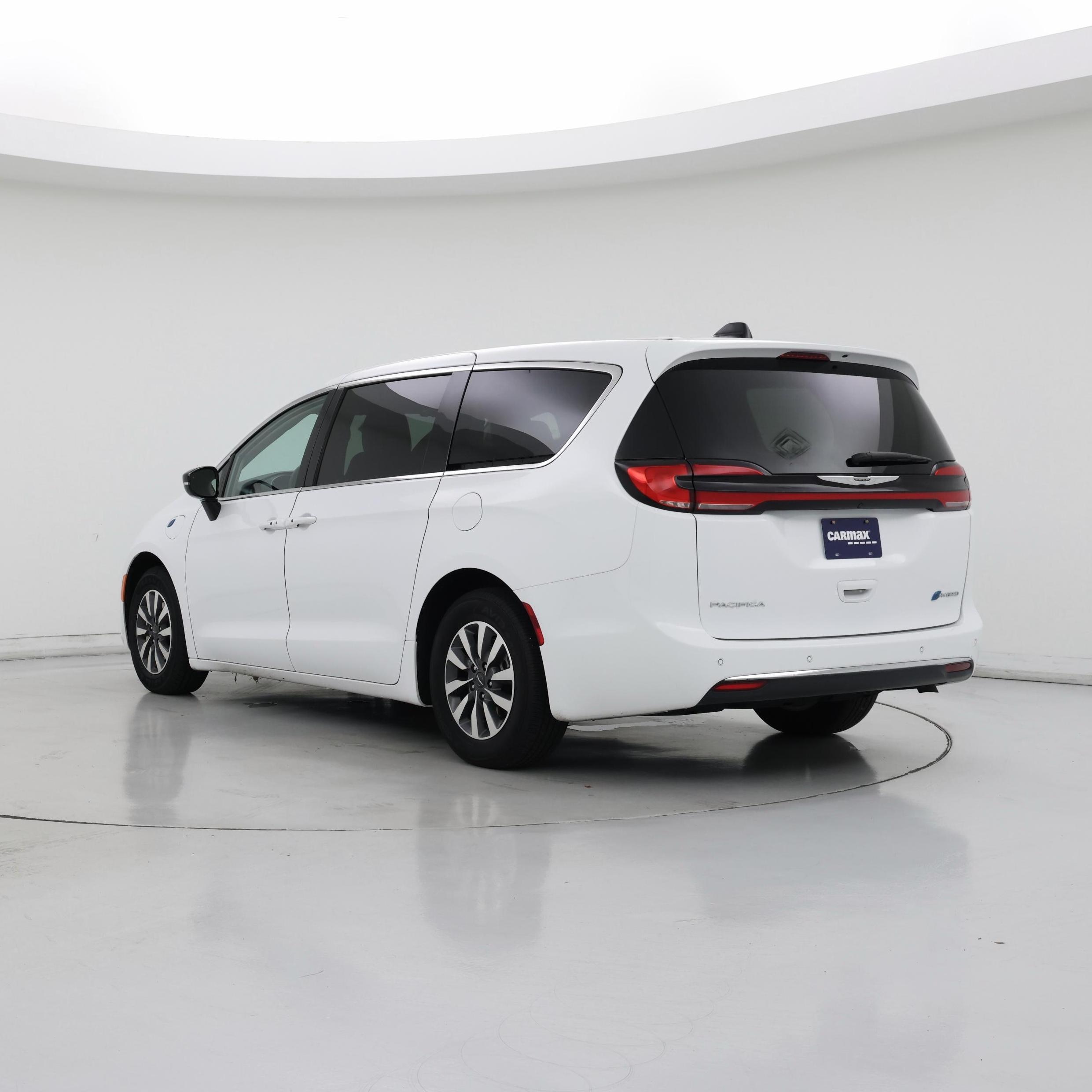 Thumbnail: 2024 Chrysler Pacifica - 2