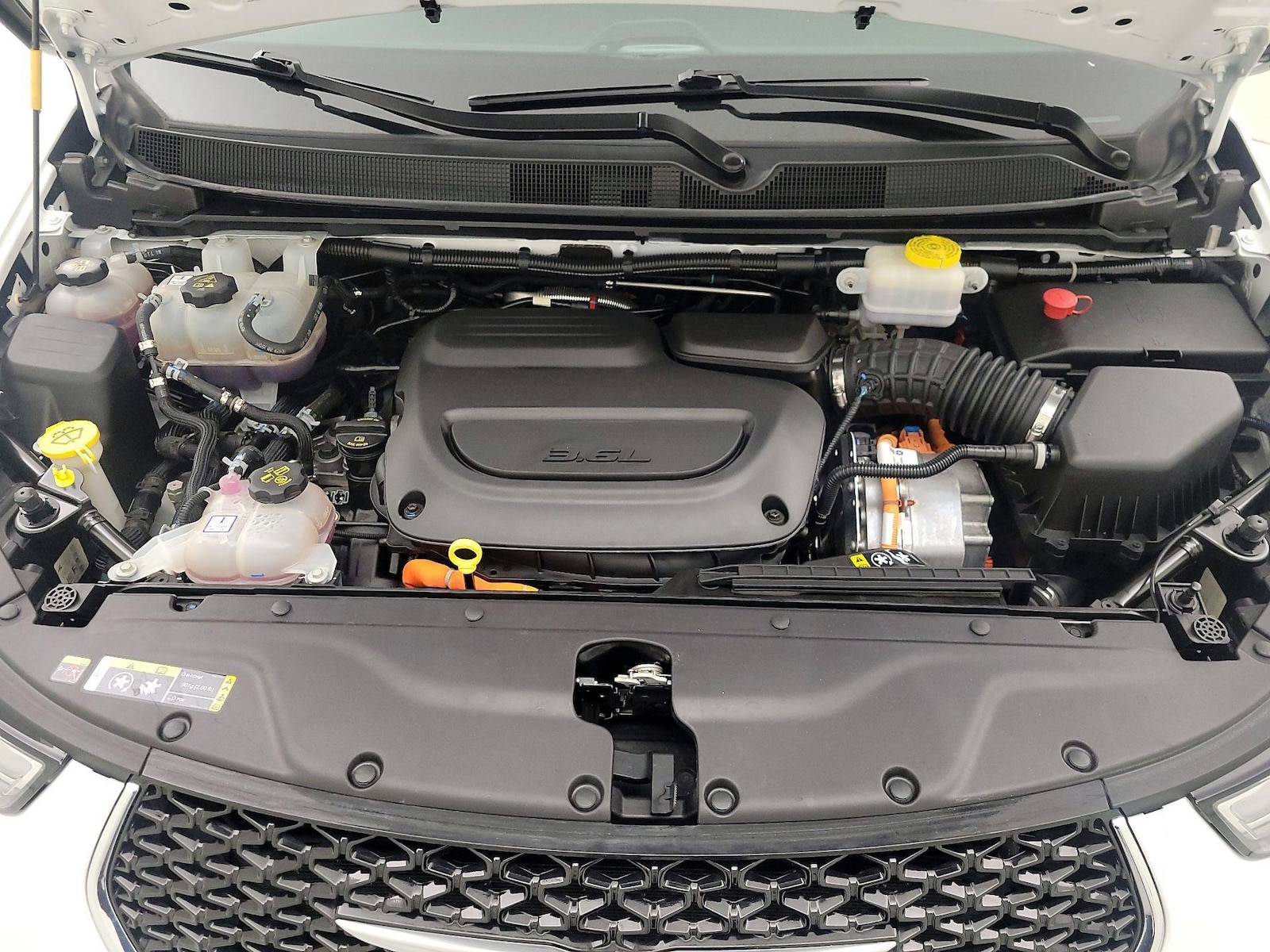 2024 Chrysler Pacifica PHEV Select - Photo 23