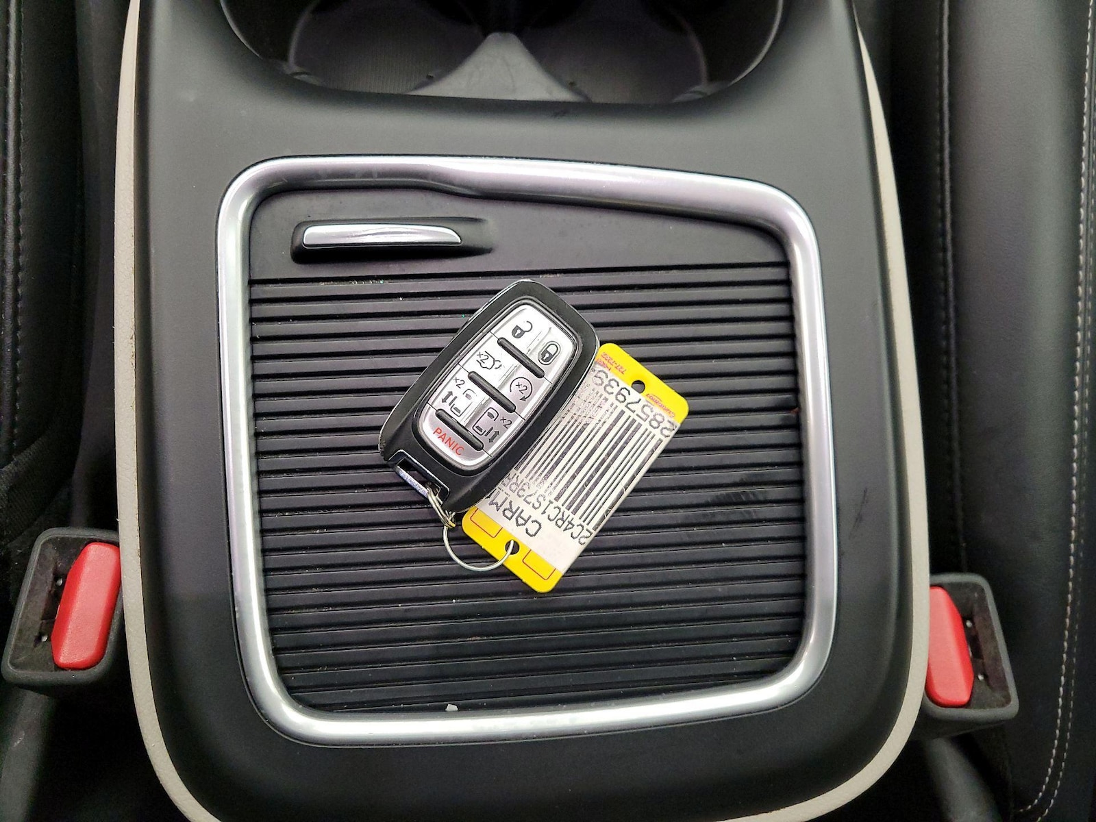 2024 Chrysler Pacifica PHEV Select - Photo 24