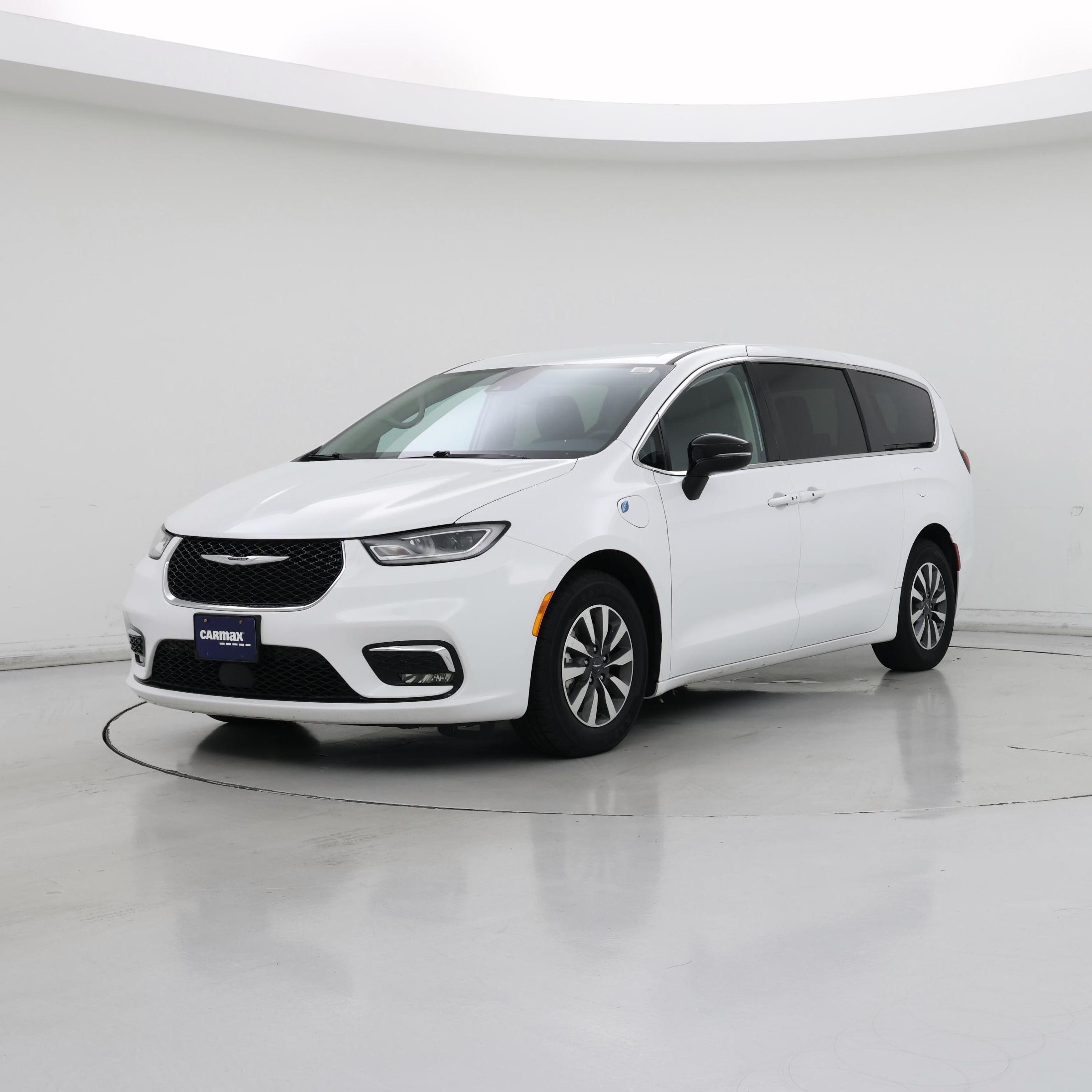 Thumbnail: 2024 Chrysler Pacifica - 4