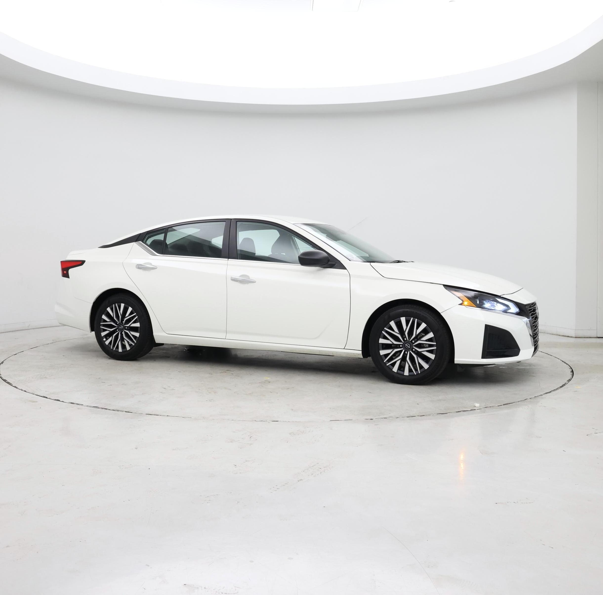 Thumbnail: 2025 Nissan Altima - 7