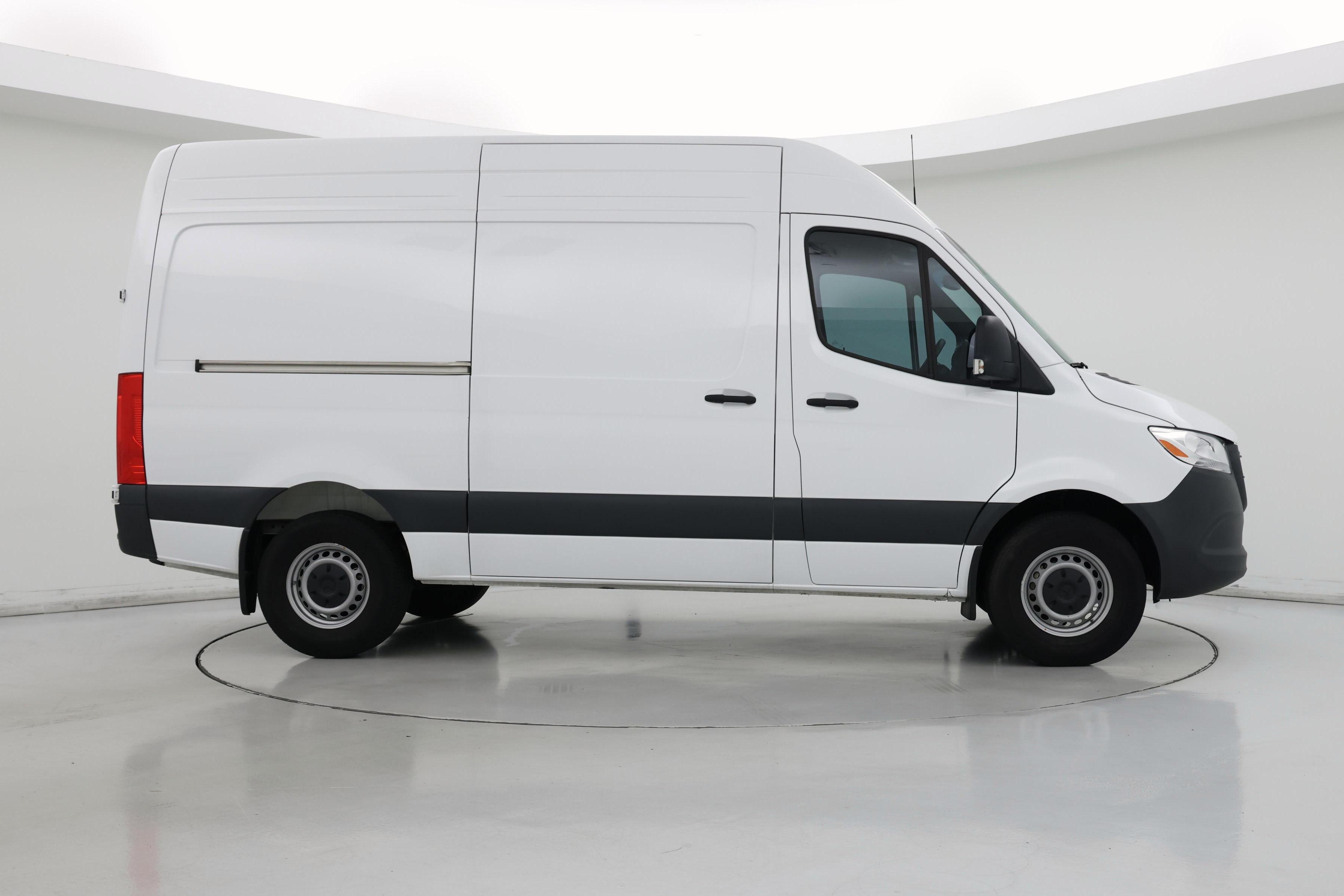 Thumbnail: 2025 Mercedes-Benz Sprinter - 7