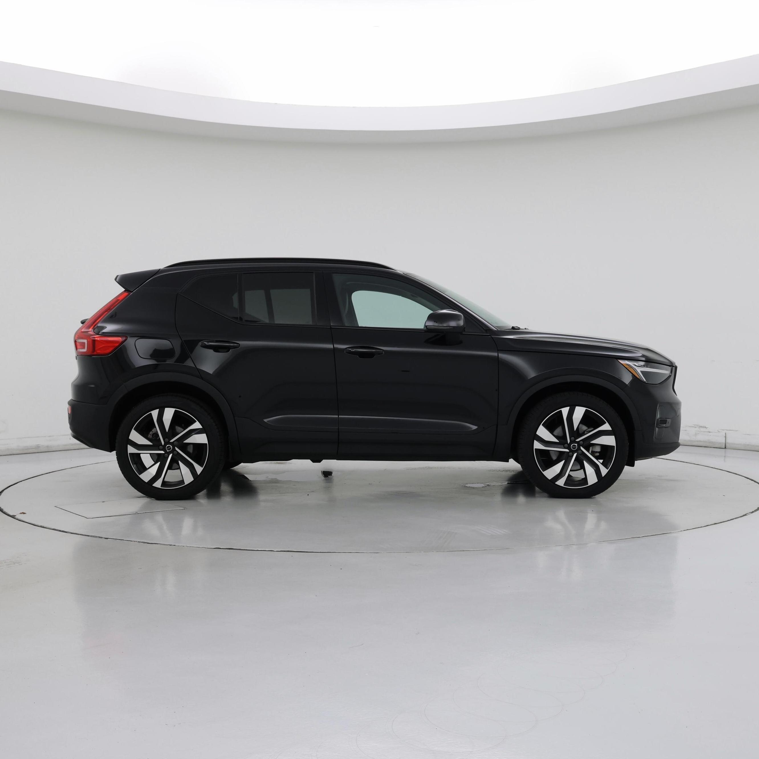 Thumbnail: 2024 Volvo XC40 - 7