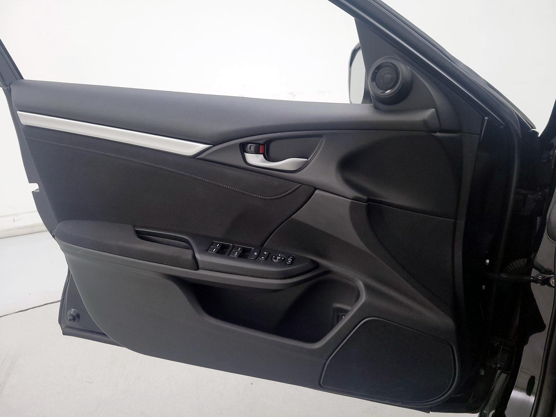 Thumbnail: 2018 Honda Civic - 12