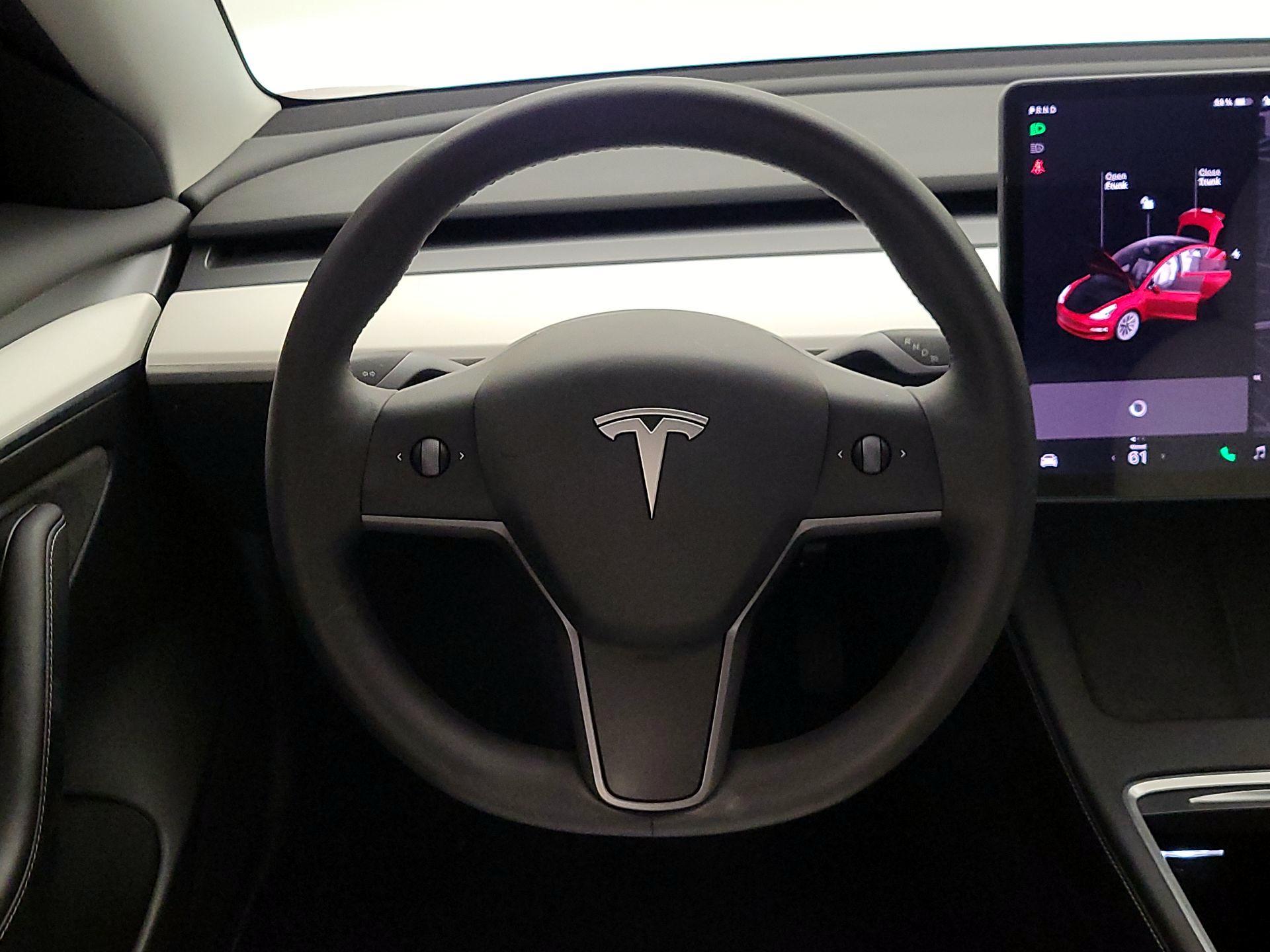 Thumbnail: 2021 Tesla Model 3 - 10