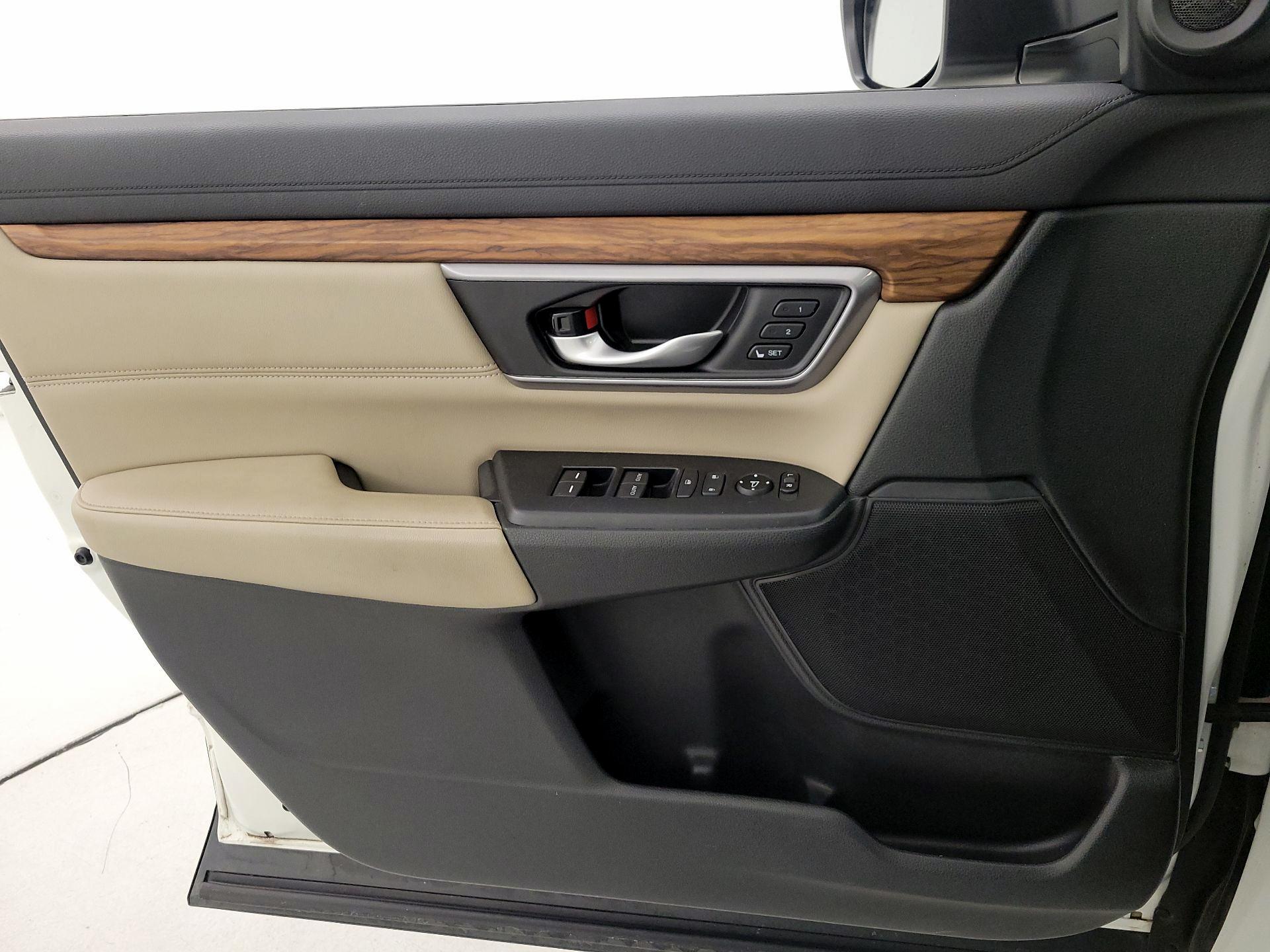 Thumbnail: 2017 Honda CR-V - 12