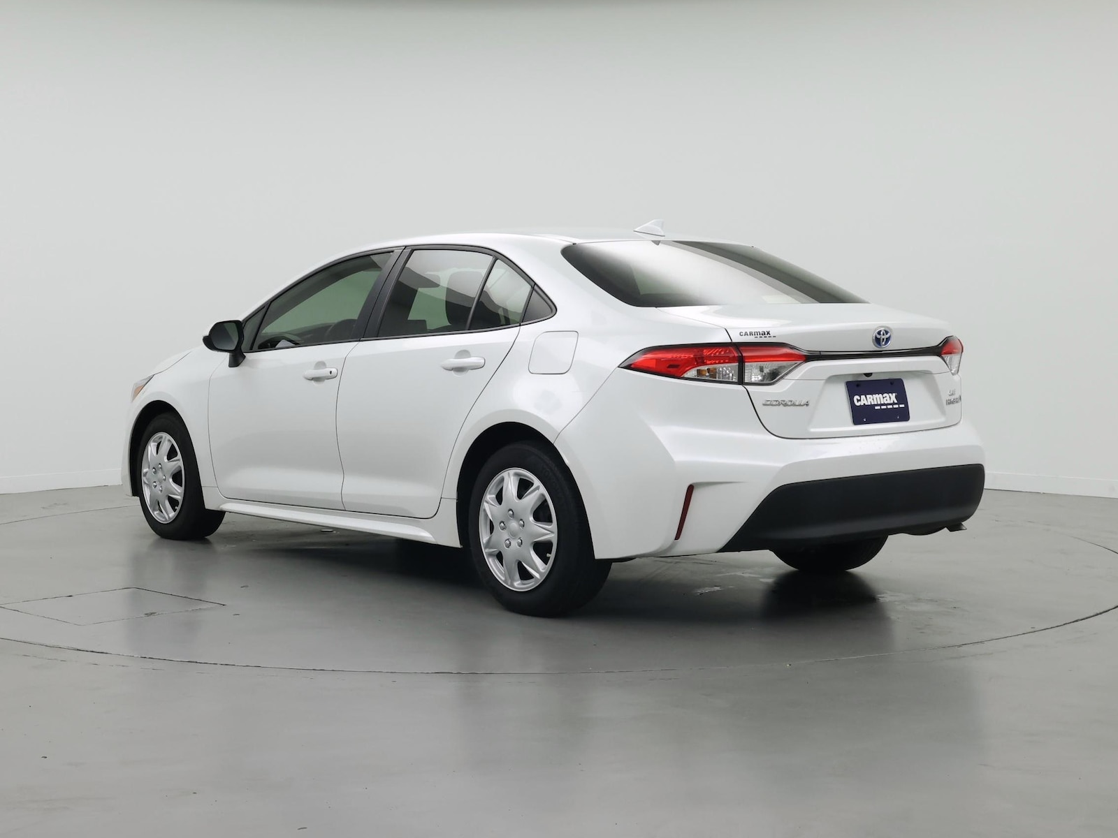 2024 Toyota Corolla LE - Photo 3
