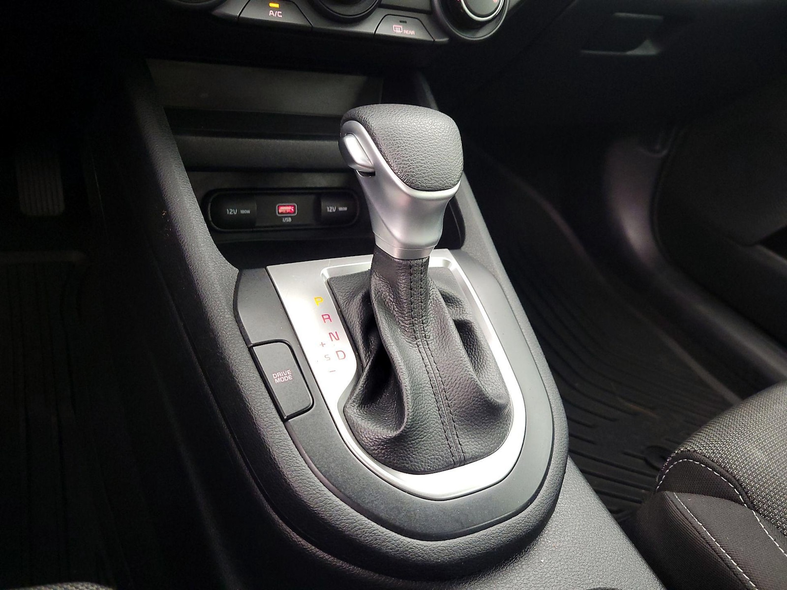 2022 Kia FORTE LXS - Photo 18