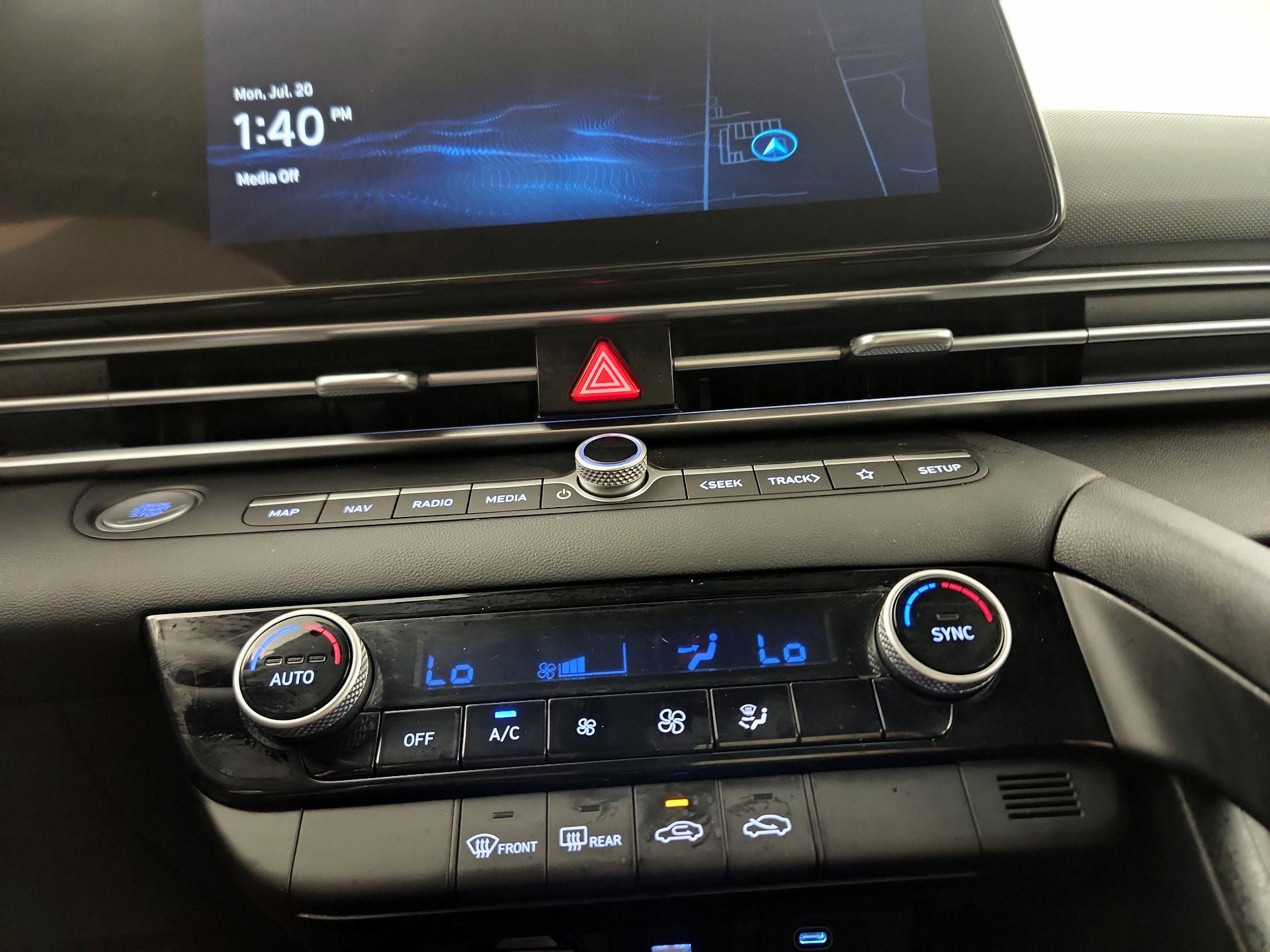 Thumbnail: 2024 Hyundai Elantra - 16