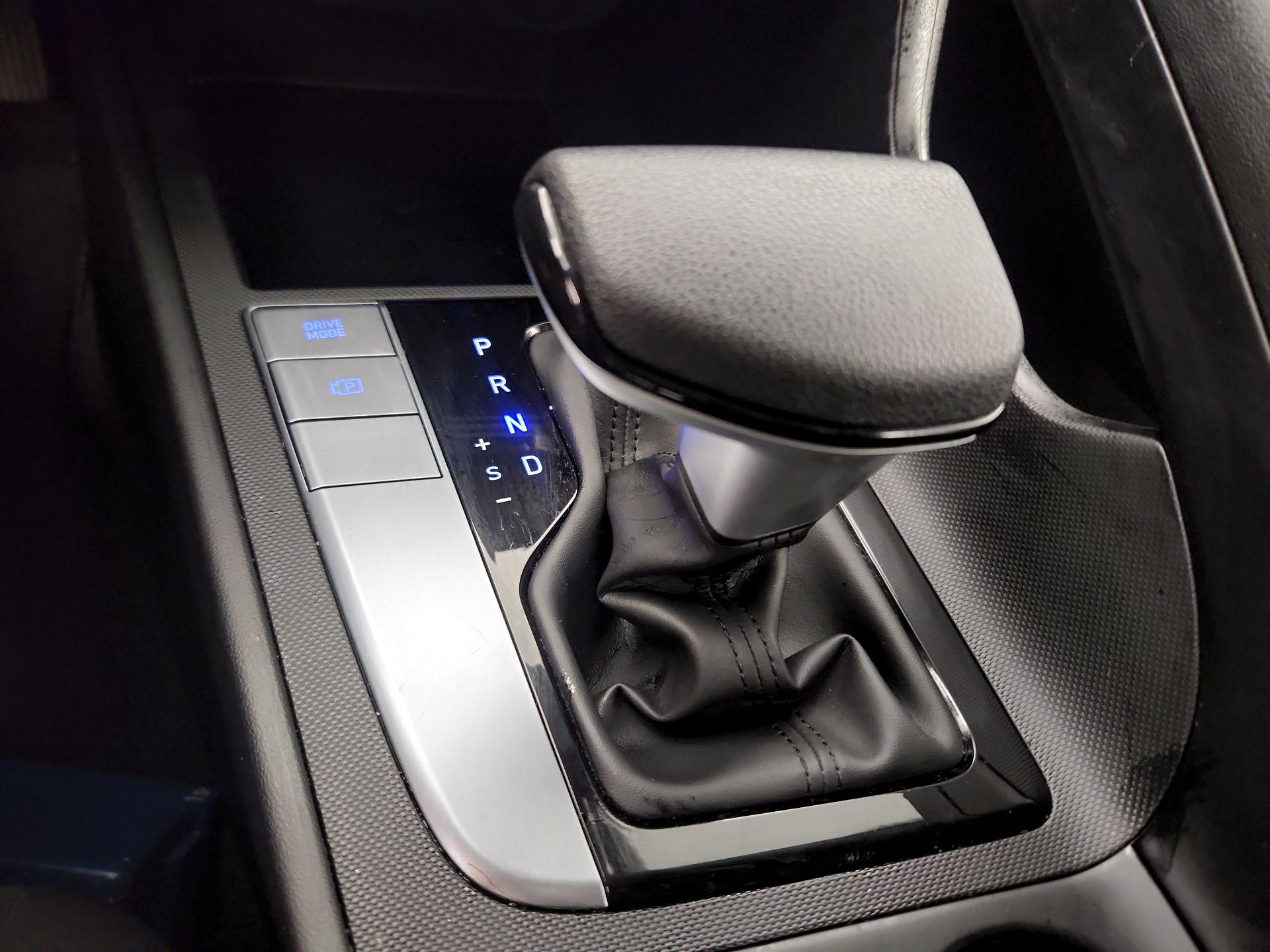 Thumbnail: 2024 Hyundai Elantra - 17