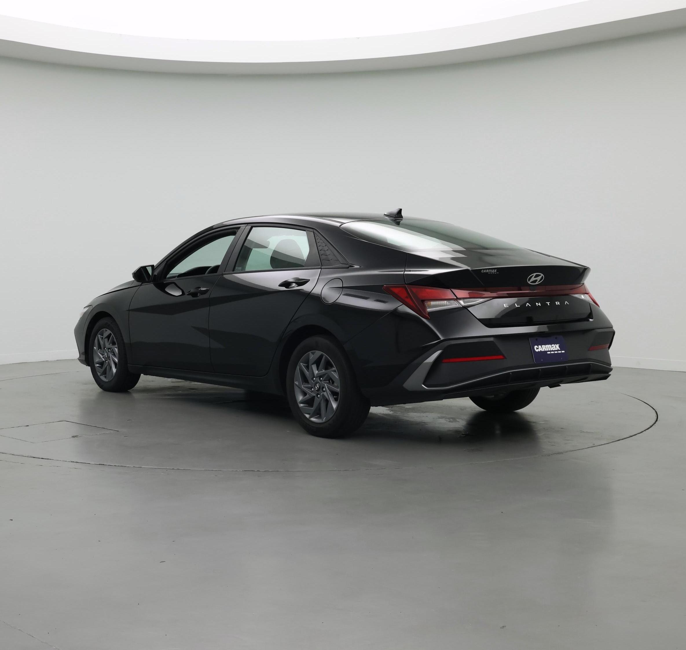 Thumbnail: 2024 Hyundai Elantra - 2