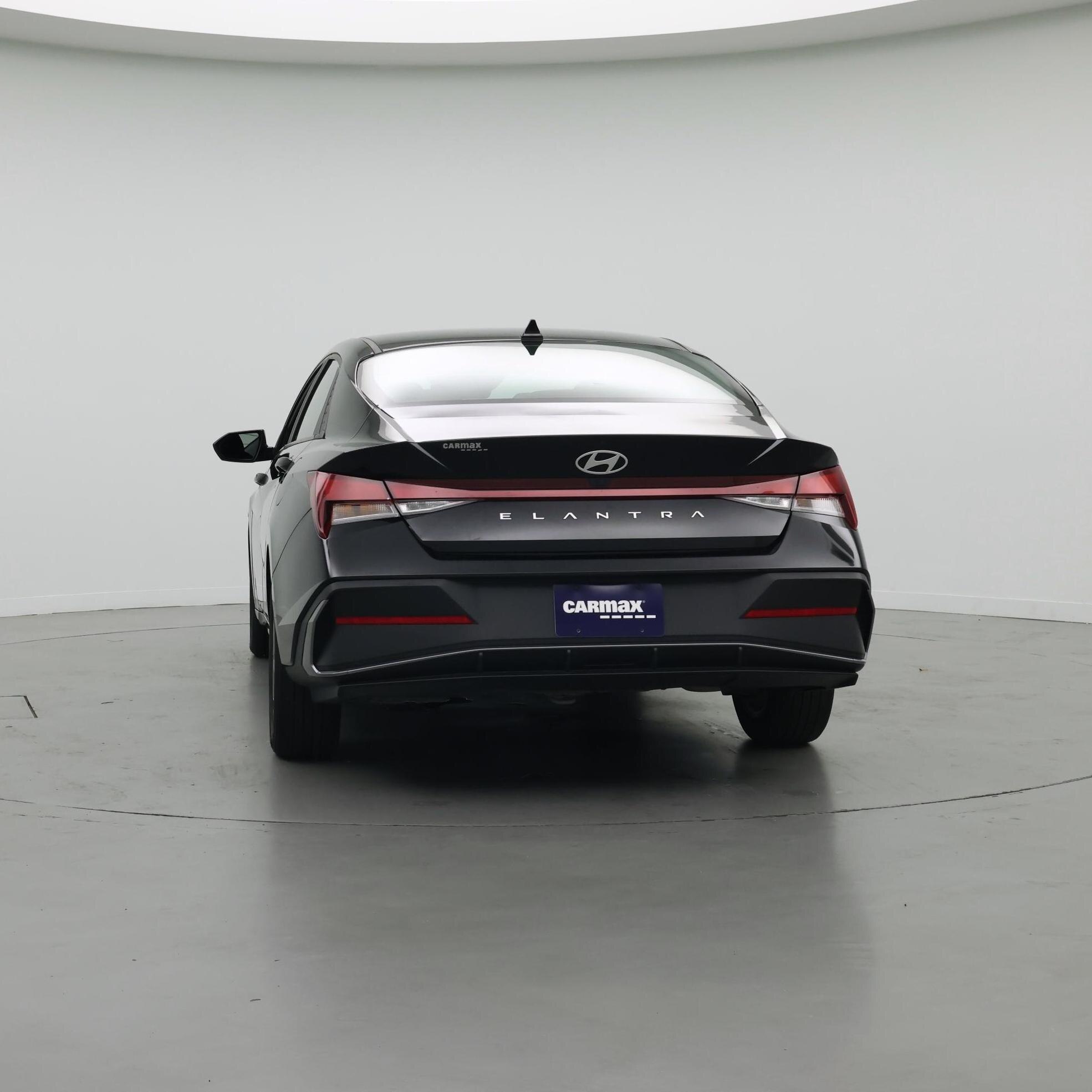 Thumbnail: 2024 Hyundai Elantra - 6