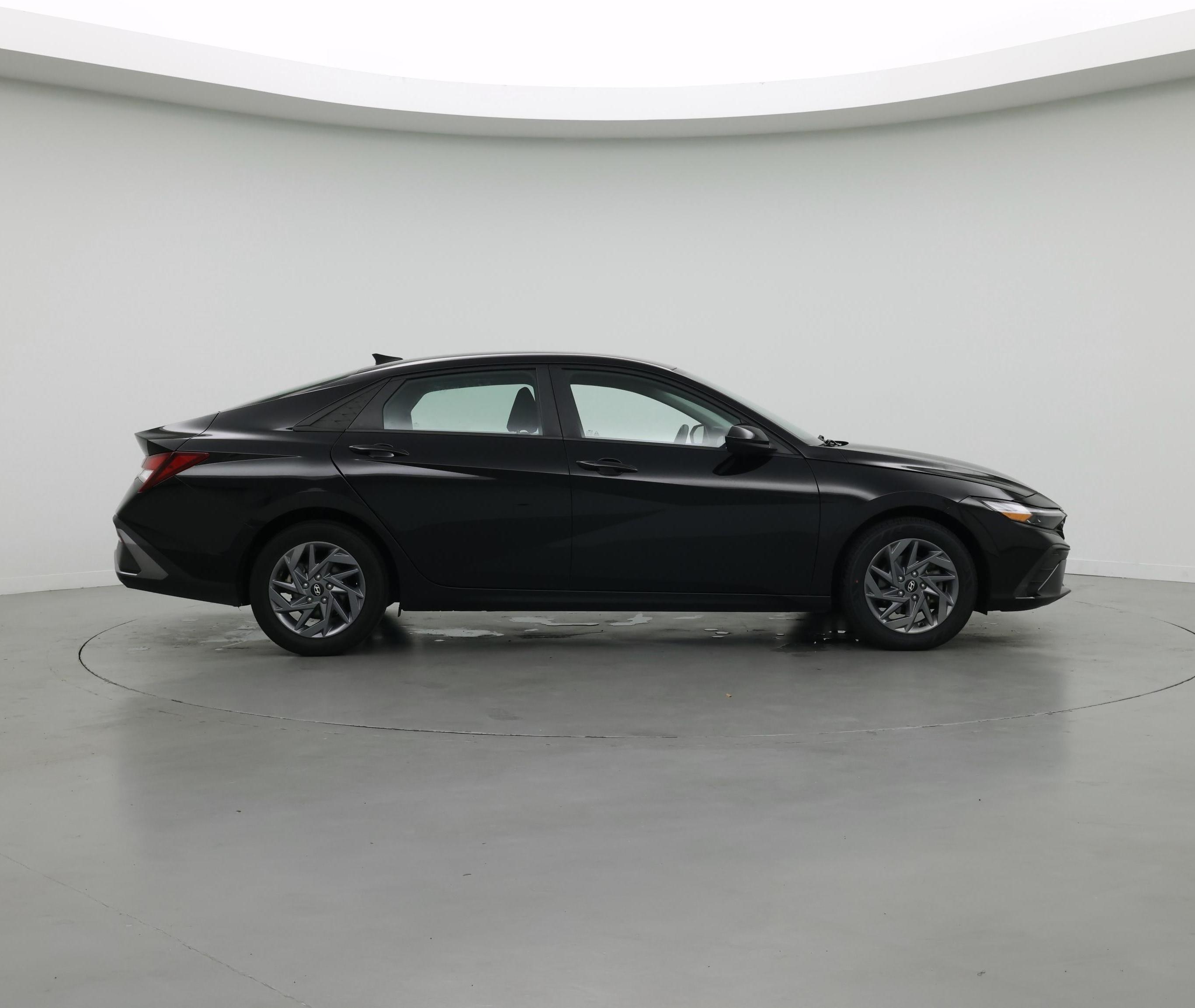 Thumbnail: 2024 Hyundai Elantra - 7