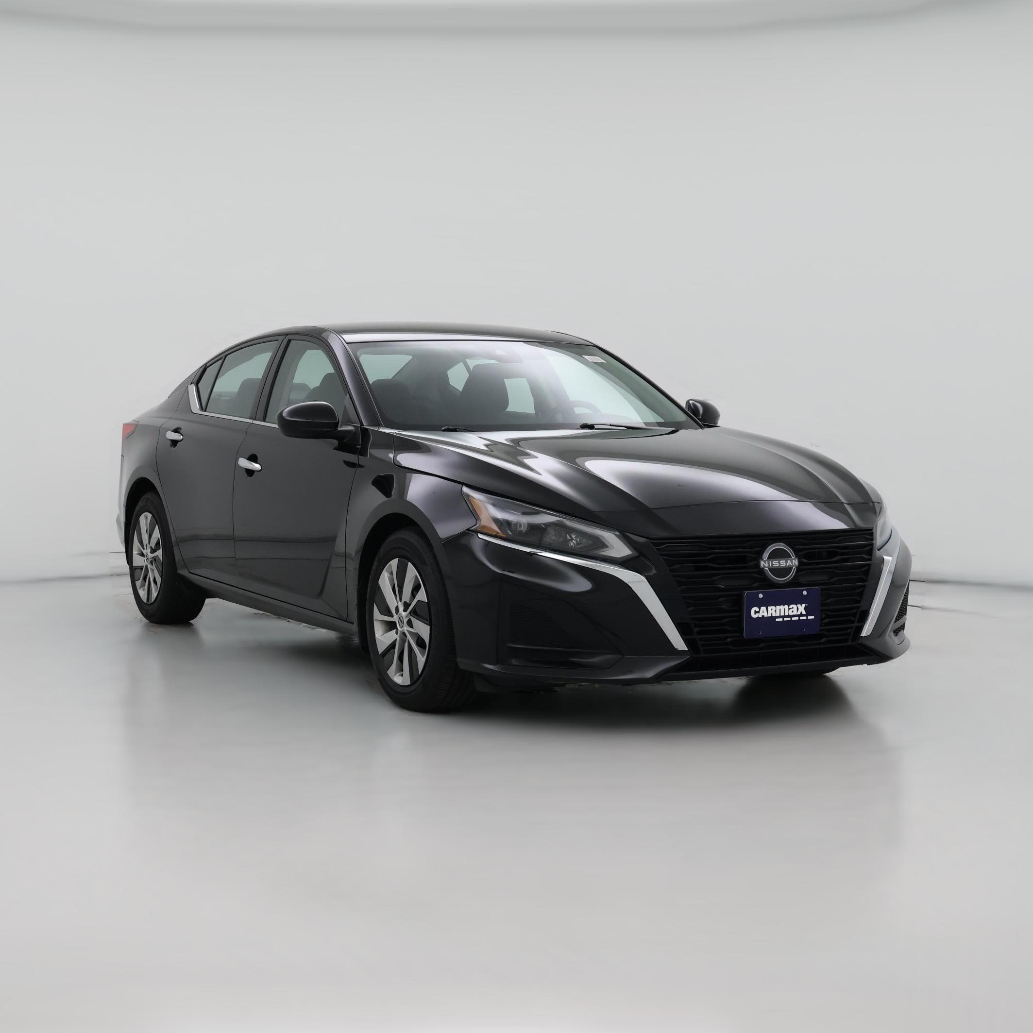 Thumbnail: 2023 Nissan Altima - 1