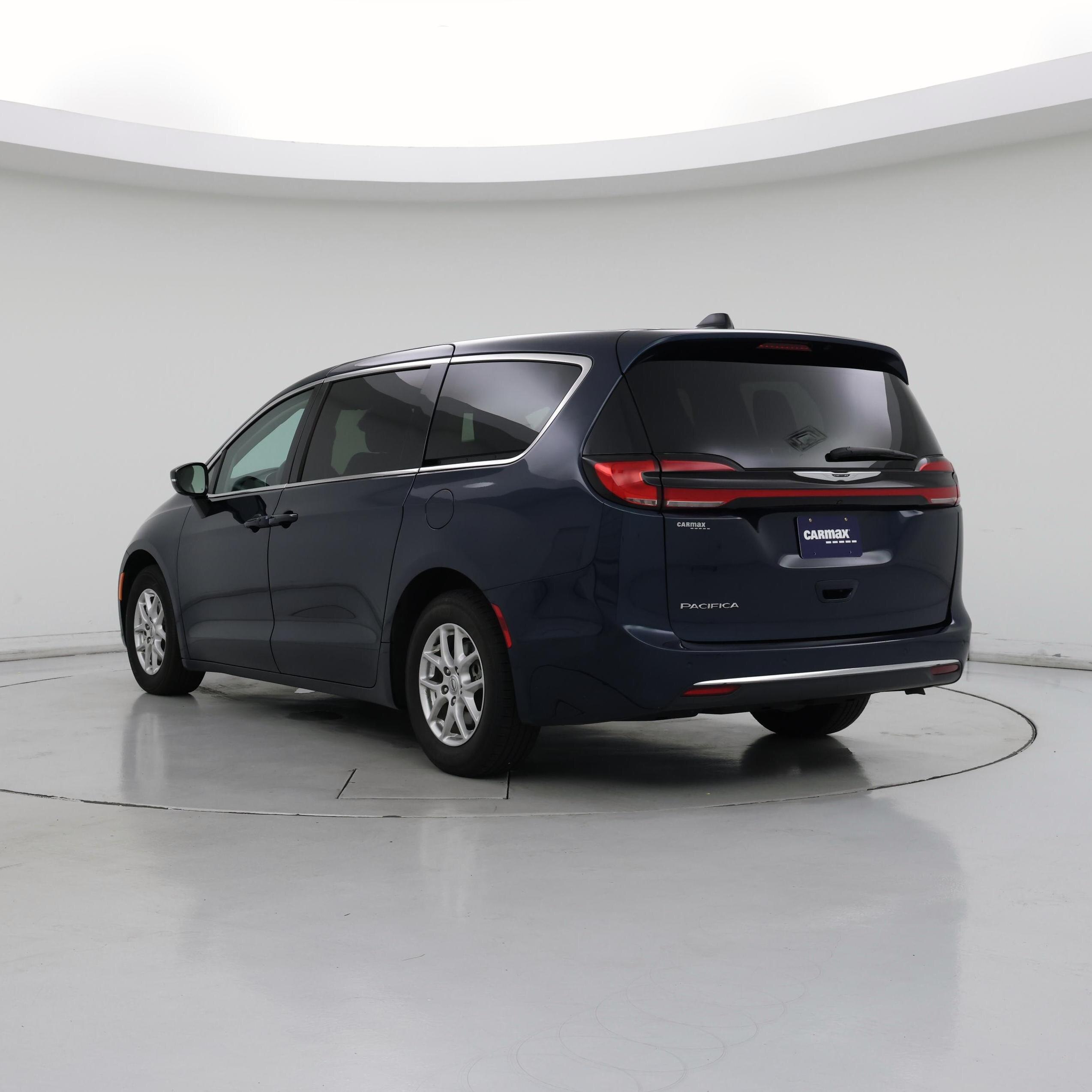Thumbnail: 2024 Chrysler Pacifica - 2