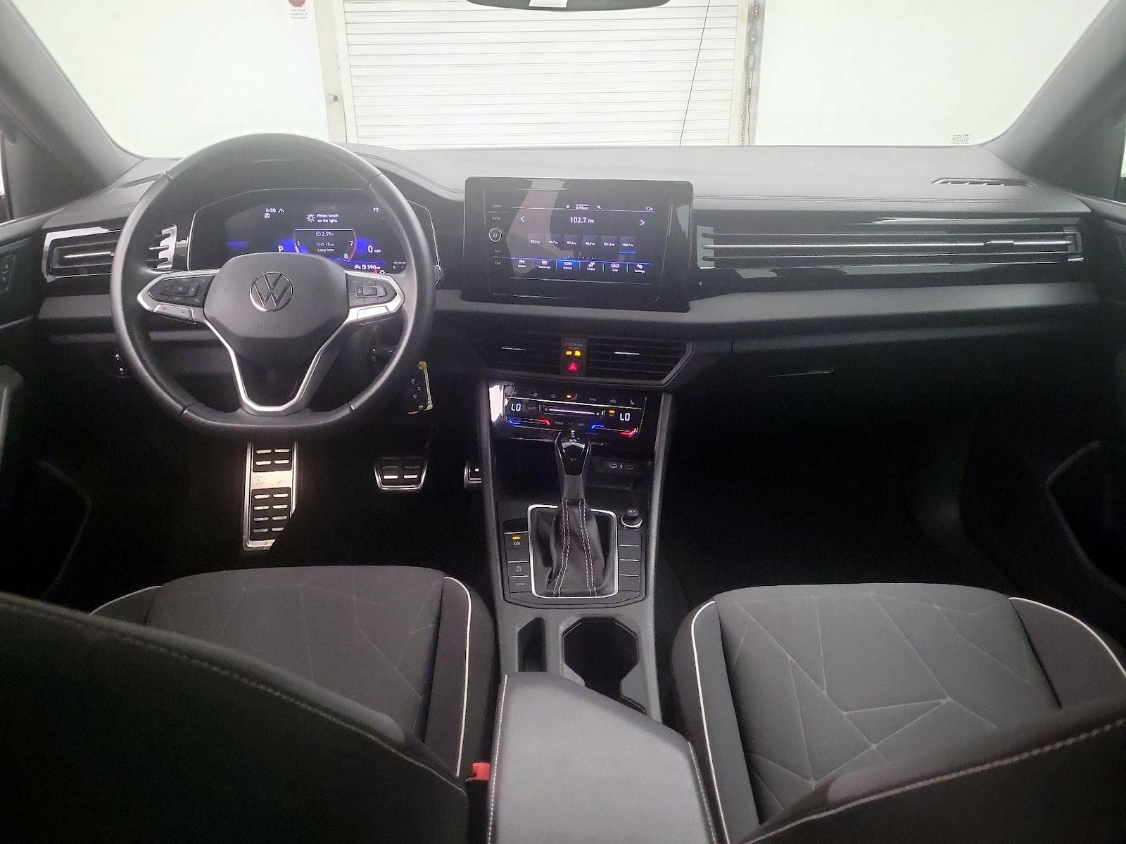 2025 Volkswagen Jetta Sport - Photo 10