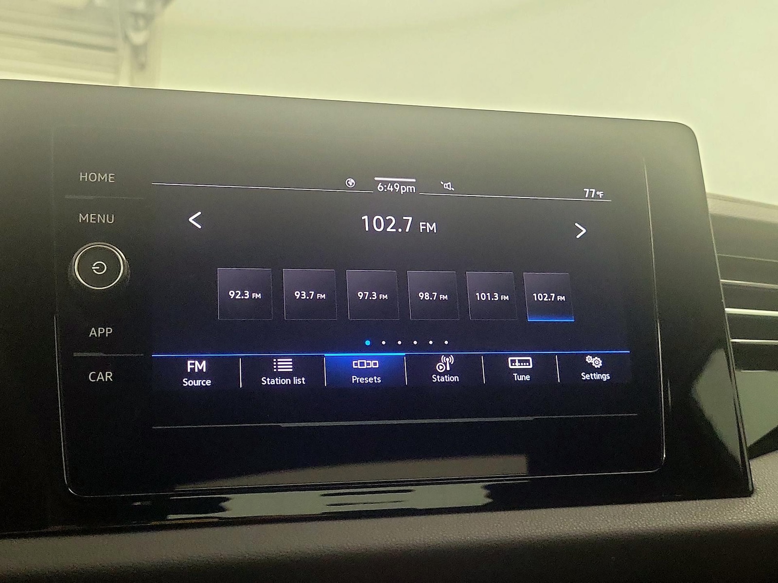 2025 Volkswagen Jetta Sport - Photo 16